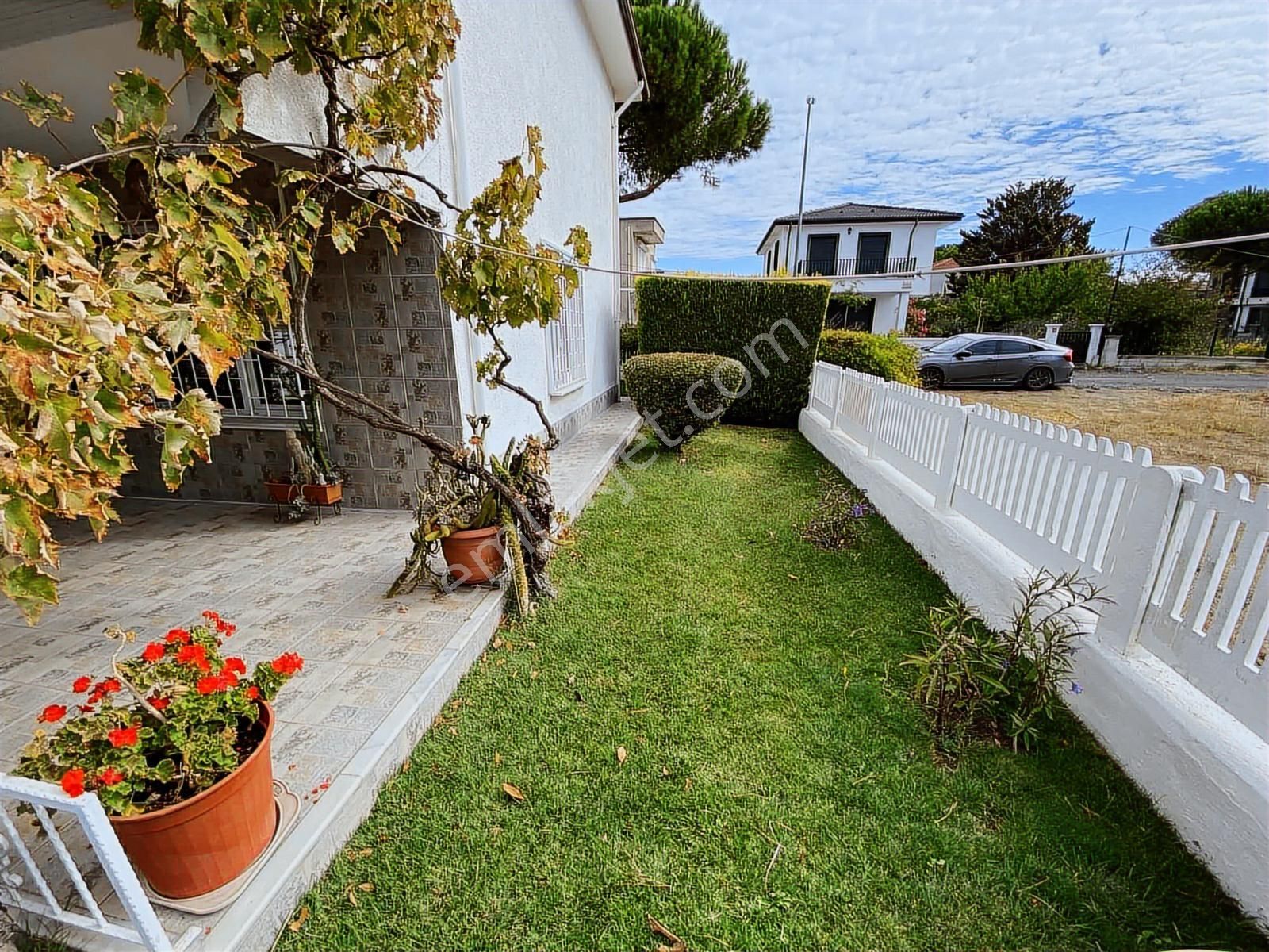 Dağlı !gayrimenkul'den Geniş Bahçeli Müstakil Villa - Görsel 19