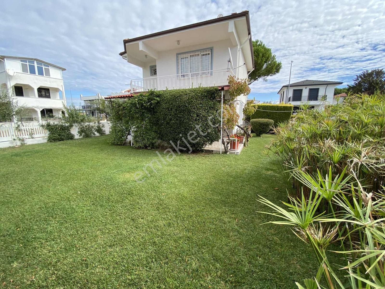 Dağlı !gayrimenkul'den Geniş Bahçeli Müstakil Villa - Görsel 17