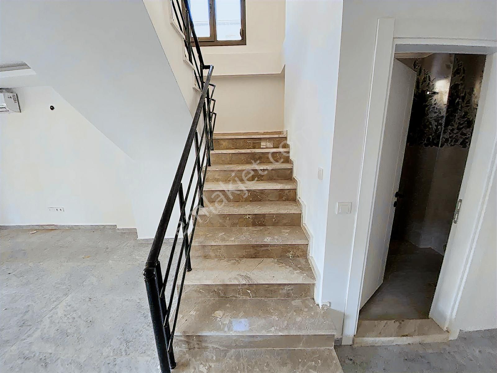 Dağlı !gayrimenkul'den Site İçi Modern&lüks 3+1havuzlu Villa - Görsel 16