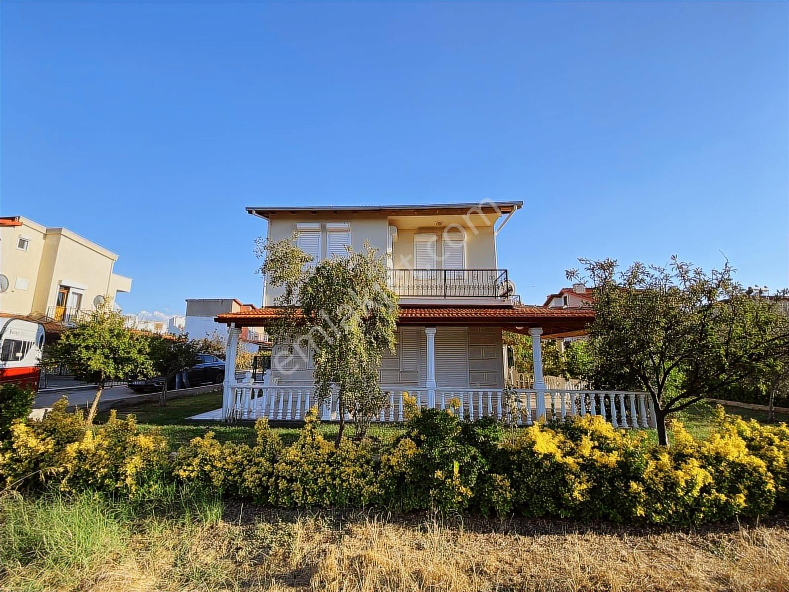 Dağlı !gayrimenkul'den Geniş Bahçeli Müstakil 3+1villa - Görsel 2