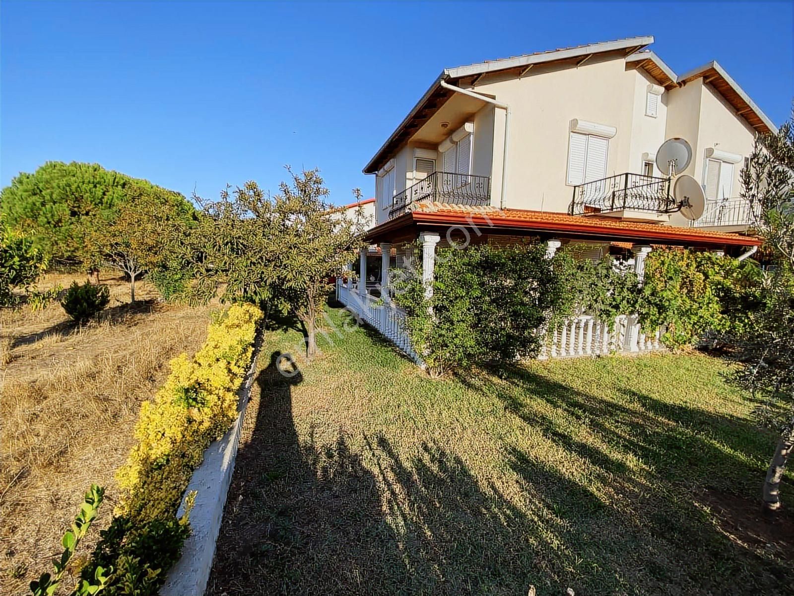 Dağlı !gayrimenkul'den Geniş Bahçeli Müstakil 3+1villa - Görsel 3