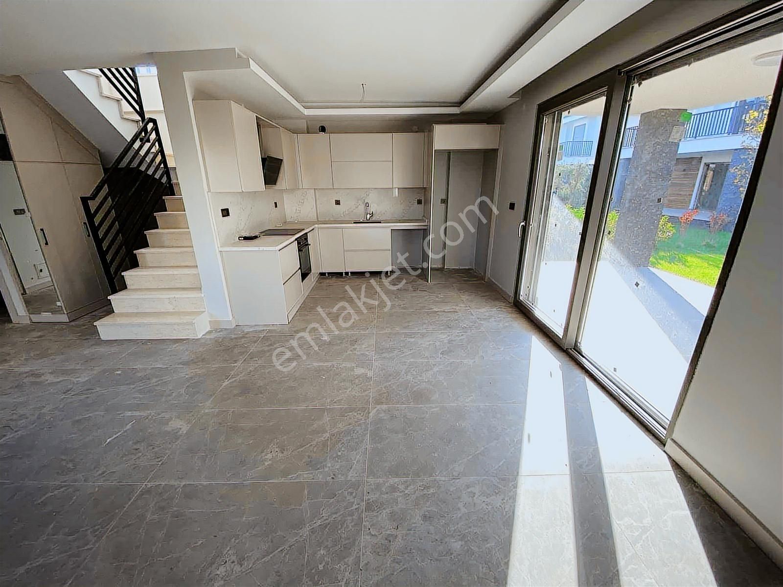 Dağlı !gayrimenkul'den Lüks Site İçi Havuzlu Villa ! - Görsel 16