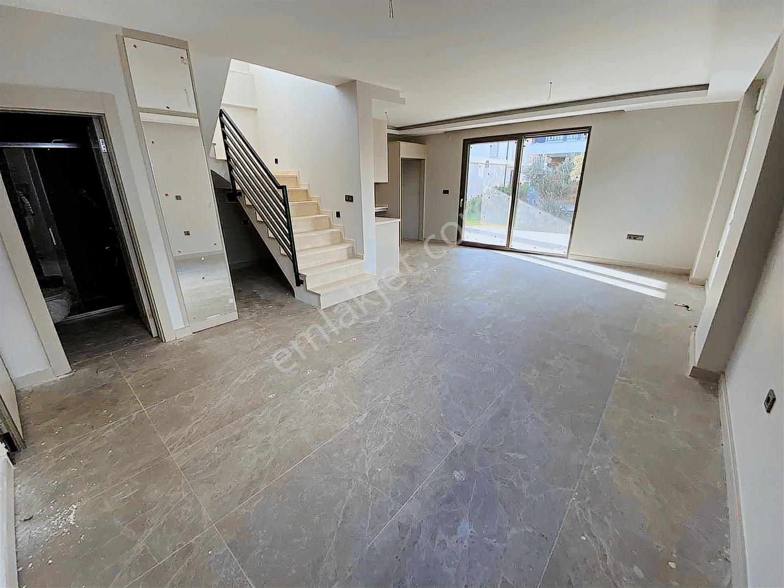 Dağlı !gayrimenkul'den Lüks Site İçi Havuzlu Villa ! - Görsel 33