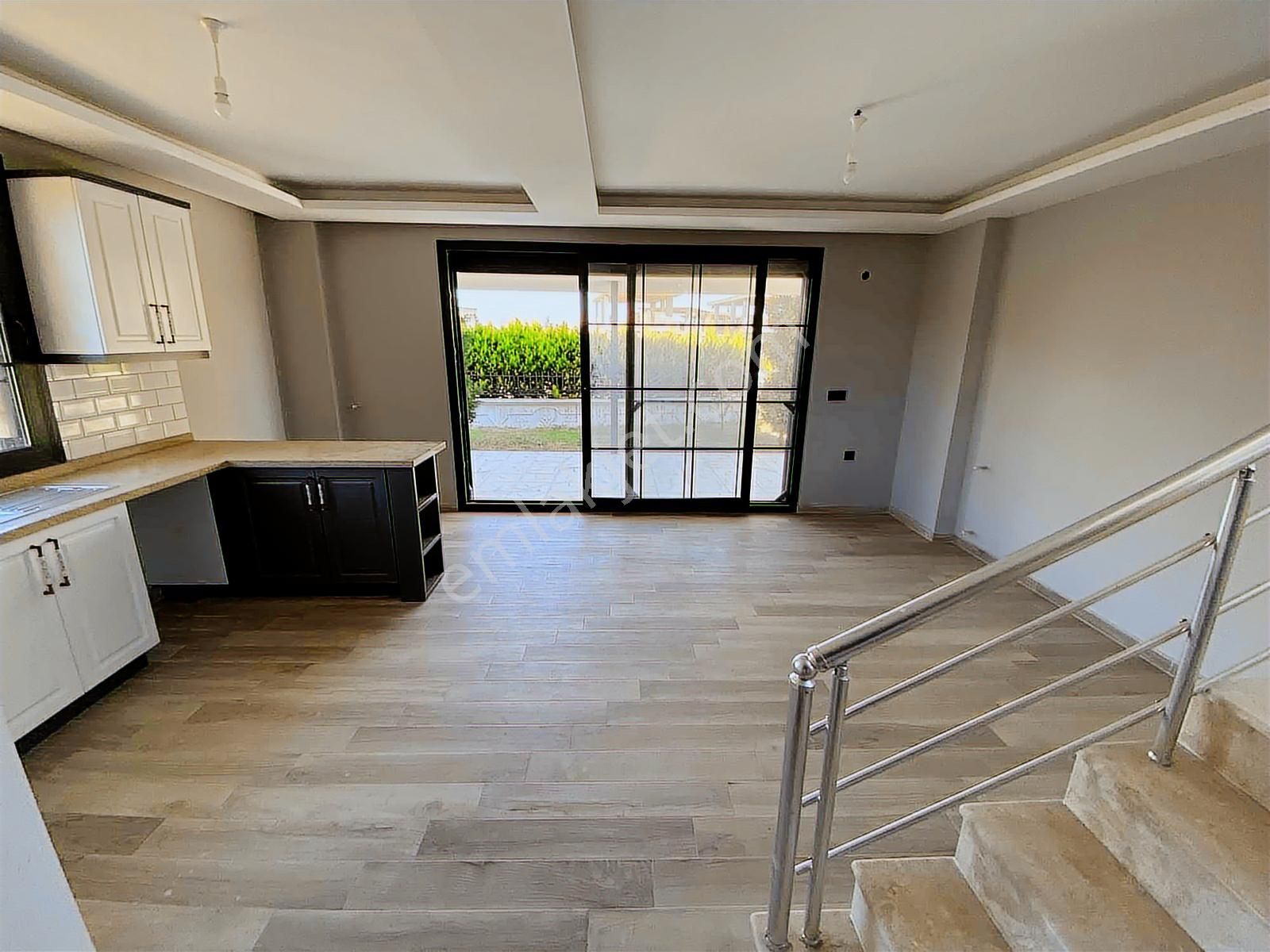 Dağlı !gayrimenkul'den 4+1 Denize Yürüme Mesafesi Sıfır Villa - Görsel 9