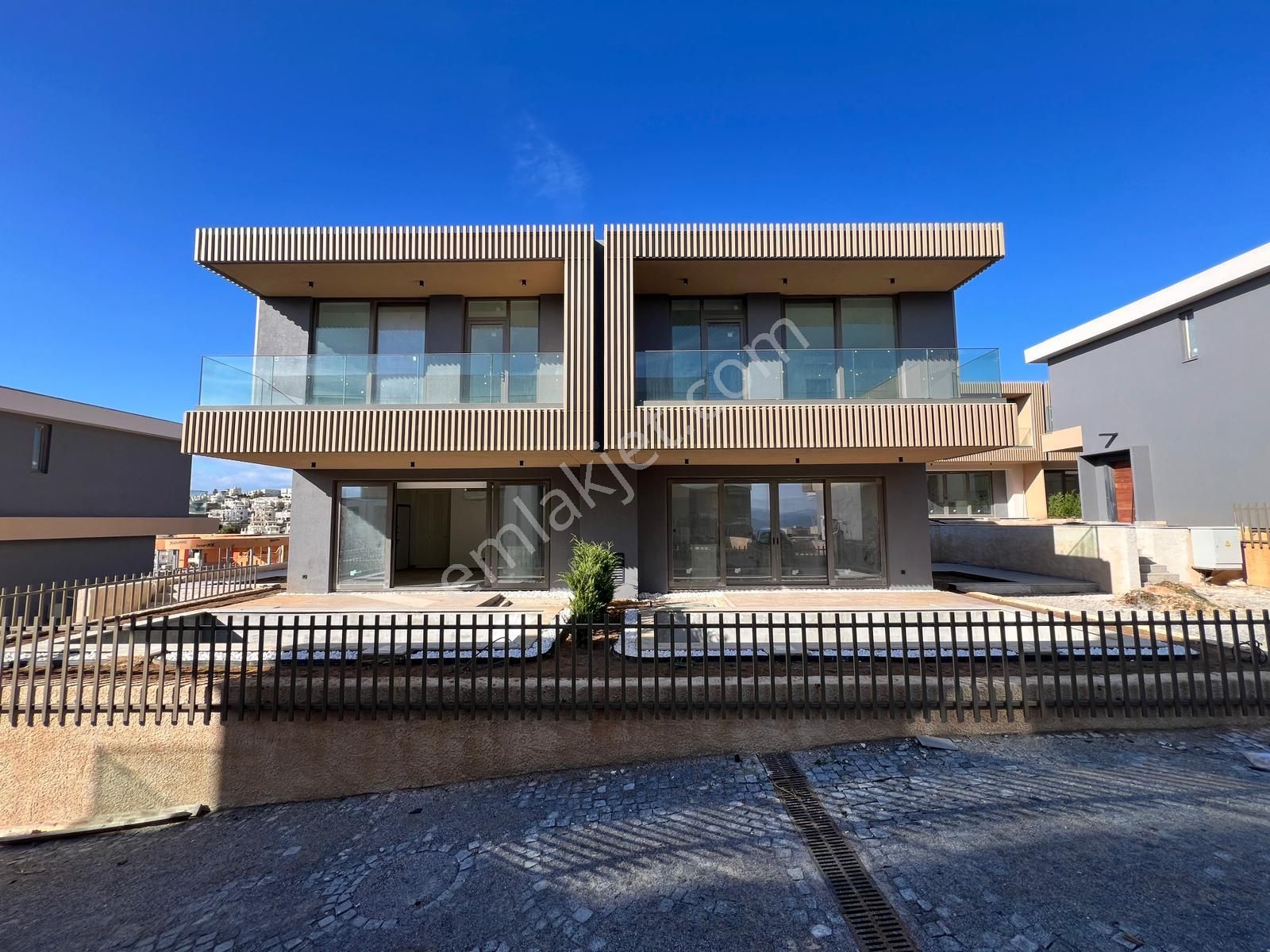 Bodrum Adabükü Sıfır | Müstakil Havuzlu 3+1 Dubleks Villa