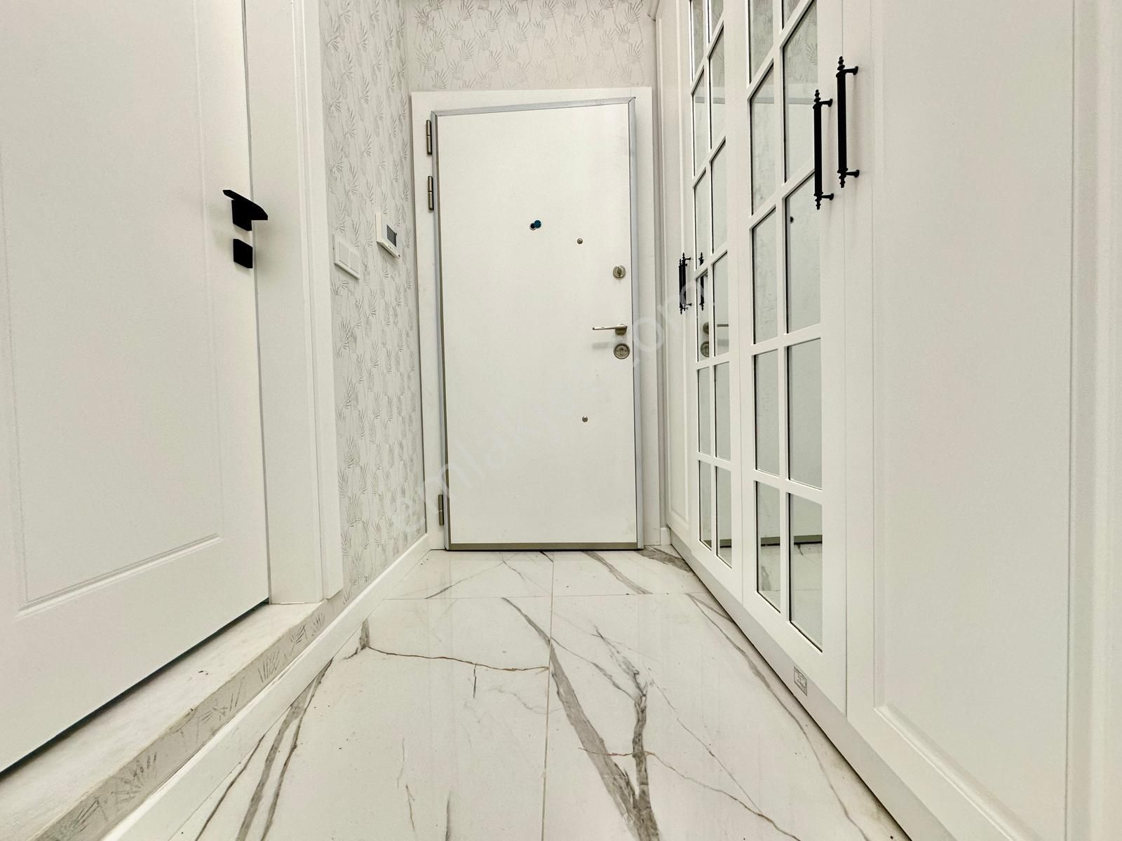 ⭐akçay Emlaktan⭐altınkumda Ebeveyn Banyolu Arakat Şık Tasarımlı Ön Cephe Satılık 2+1 Lüks Daire - Görsel 32