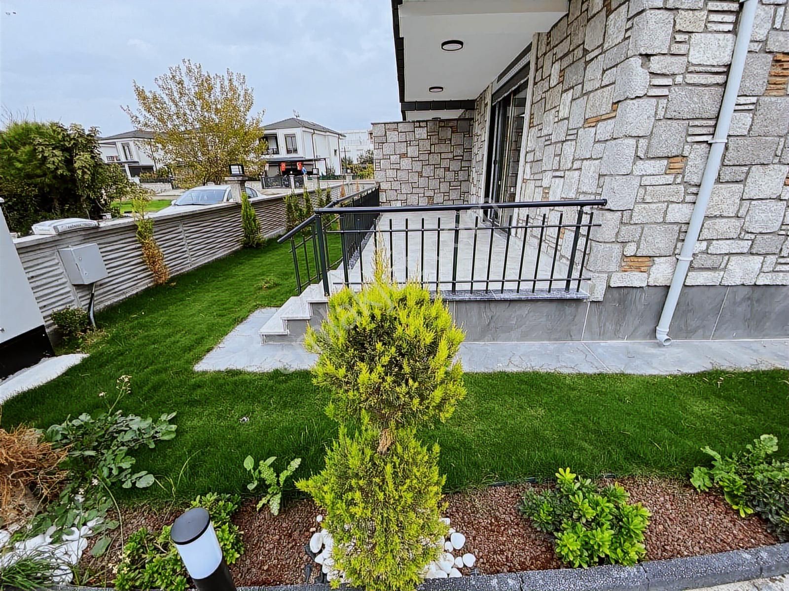 Dağlı !gayrimenkul'den Lüks Yapı Modern & Şık 3+1 Villa - Görsel 2