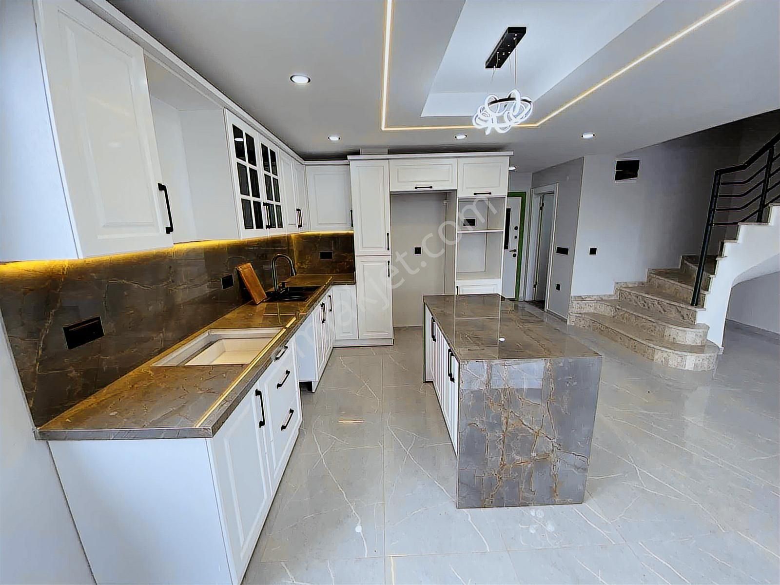 Dağlı !gayrimenkul'den Lüks Yapı Modern & Şık 3+1 Villa - Görsel 25