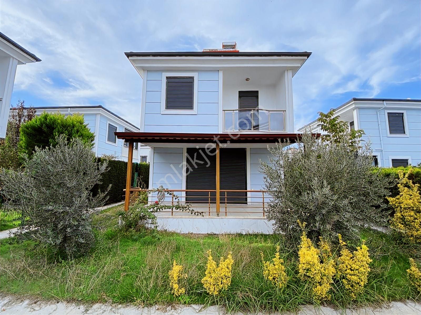 Dağlı !gayrimenkul'den Aradığınız 3+1 Fırsat Villa