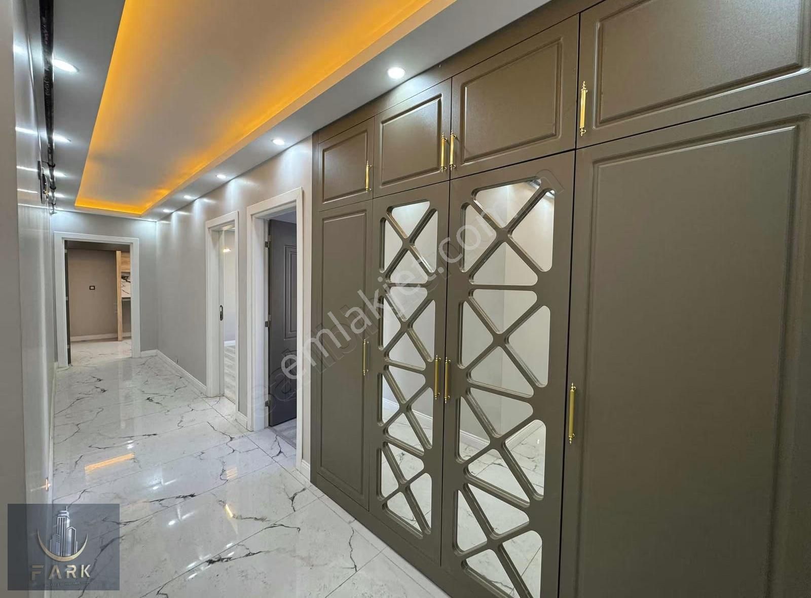 Belediye De Merkezi Konum Da Satılık Teras Balkonlu 2+1 - Görsel 8