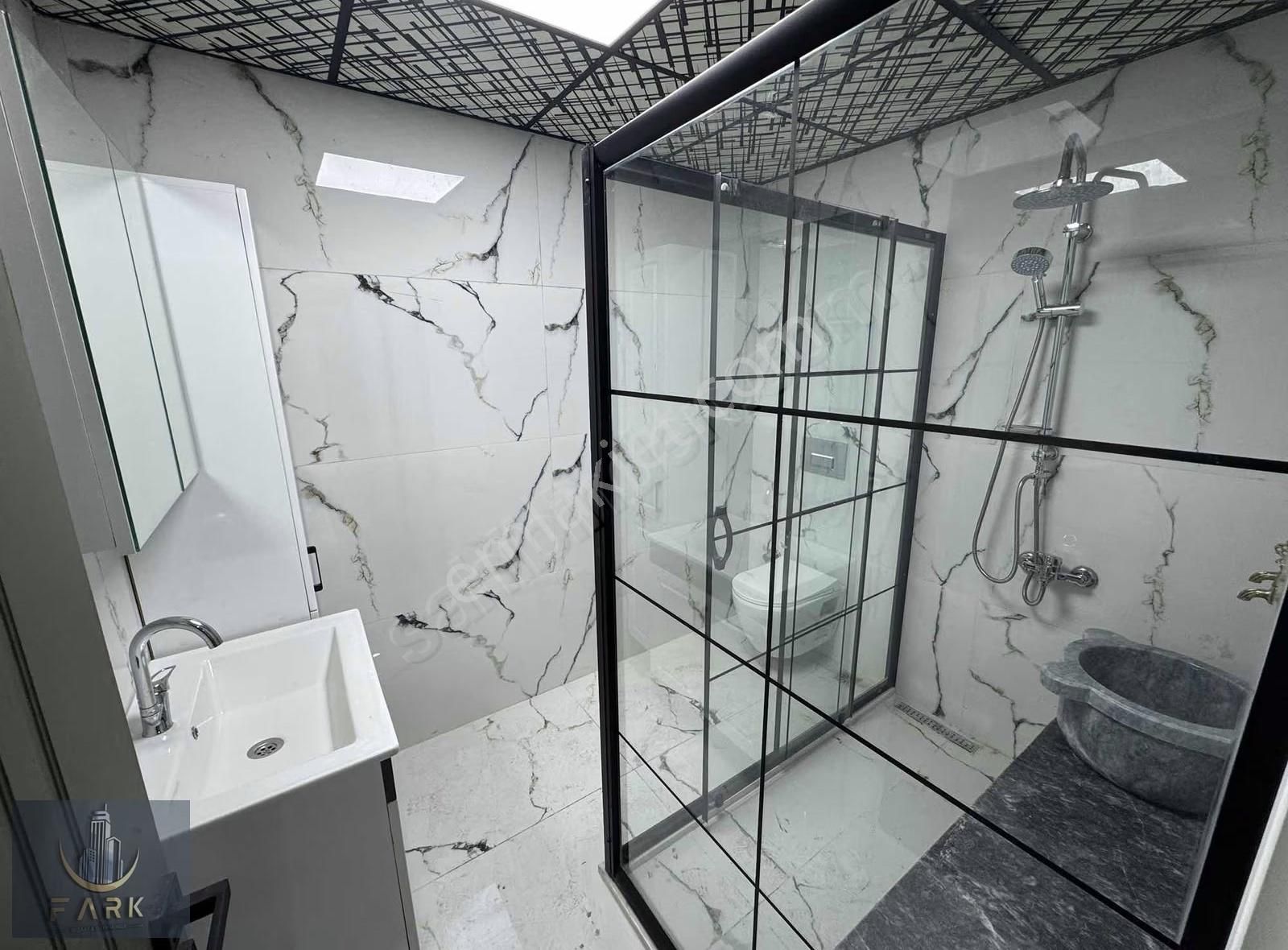 Belediye De Merkezi Konum Da Satılık Teras Balkonlu 2+1 - Görsel 4