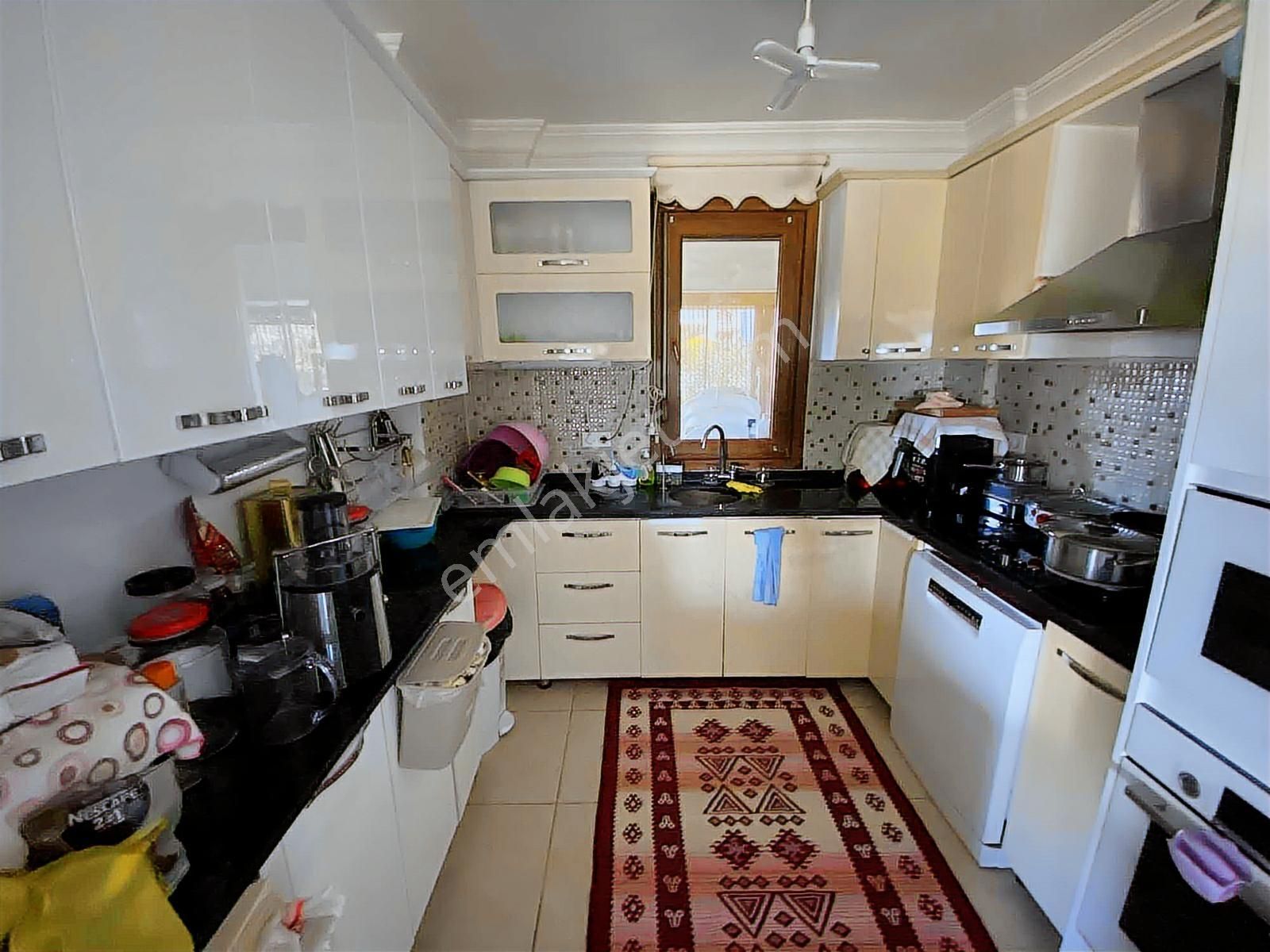 Dağlı !gayrimenkul'den Deniz Manzaralı 5+1 Fırsat Villa - Görsel 5