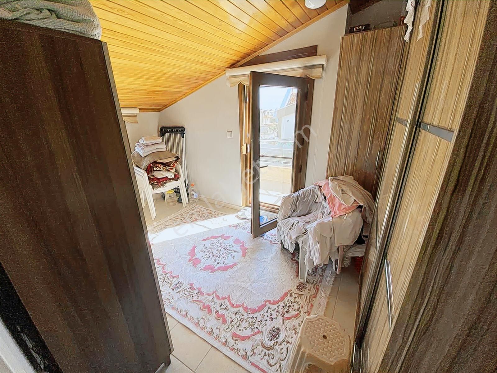 Dağlı !gayrimenkul'den Deniz Manzaralı 5+1 Fırsat Villa - Görsel 10