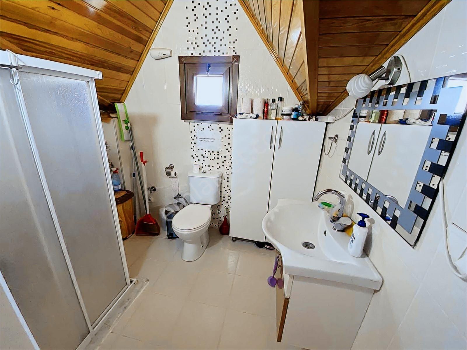 Dağlı !gayrimenkul'den Deniz Manzaralı 5+1 Fırsat Villa - Görsel 34