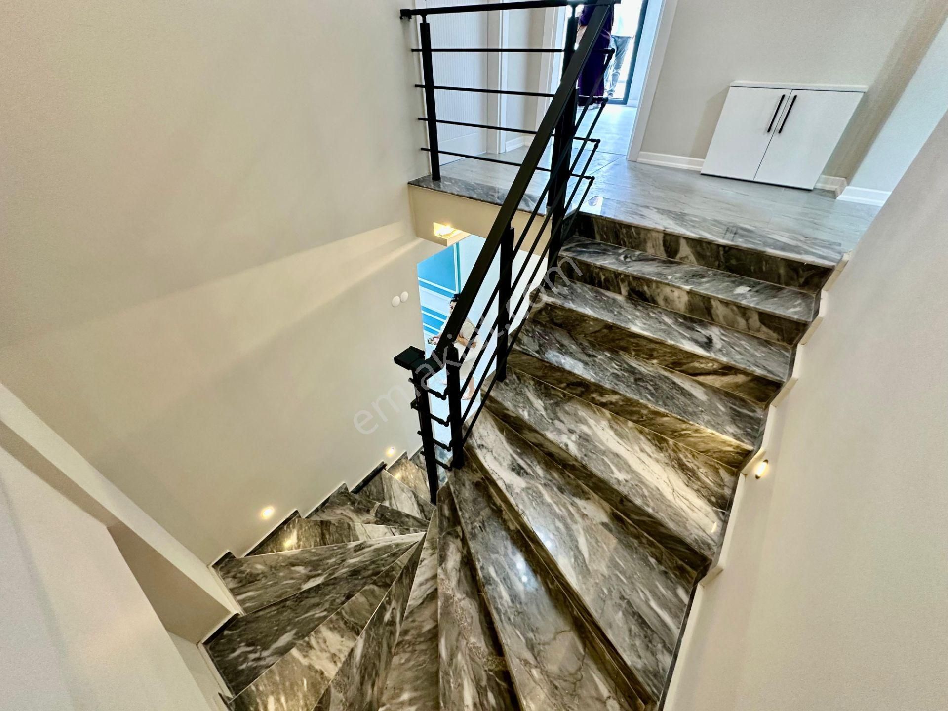 ✨akçay Ay Emlaktan✨kızılkeçilide Kazdağlarının Eteklerinde Kendine Ait Havuzlu Satılık 4+1 Müstakil - Görsel 19