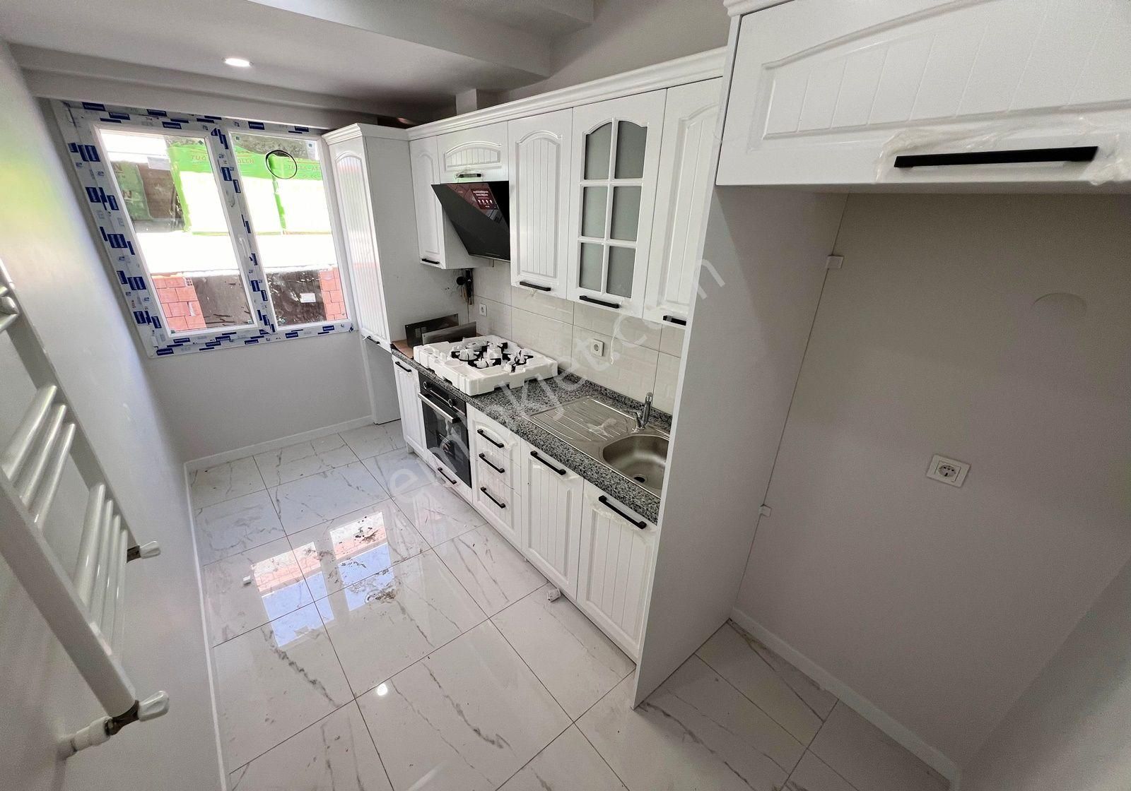 Weal World' Den Metrobüs Yakını, K.otoparklı, Yeni Binada, Ön Cephe, Lüks Dubleks ... - Görsel 5