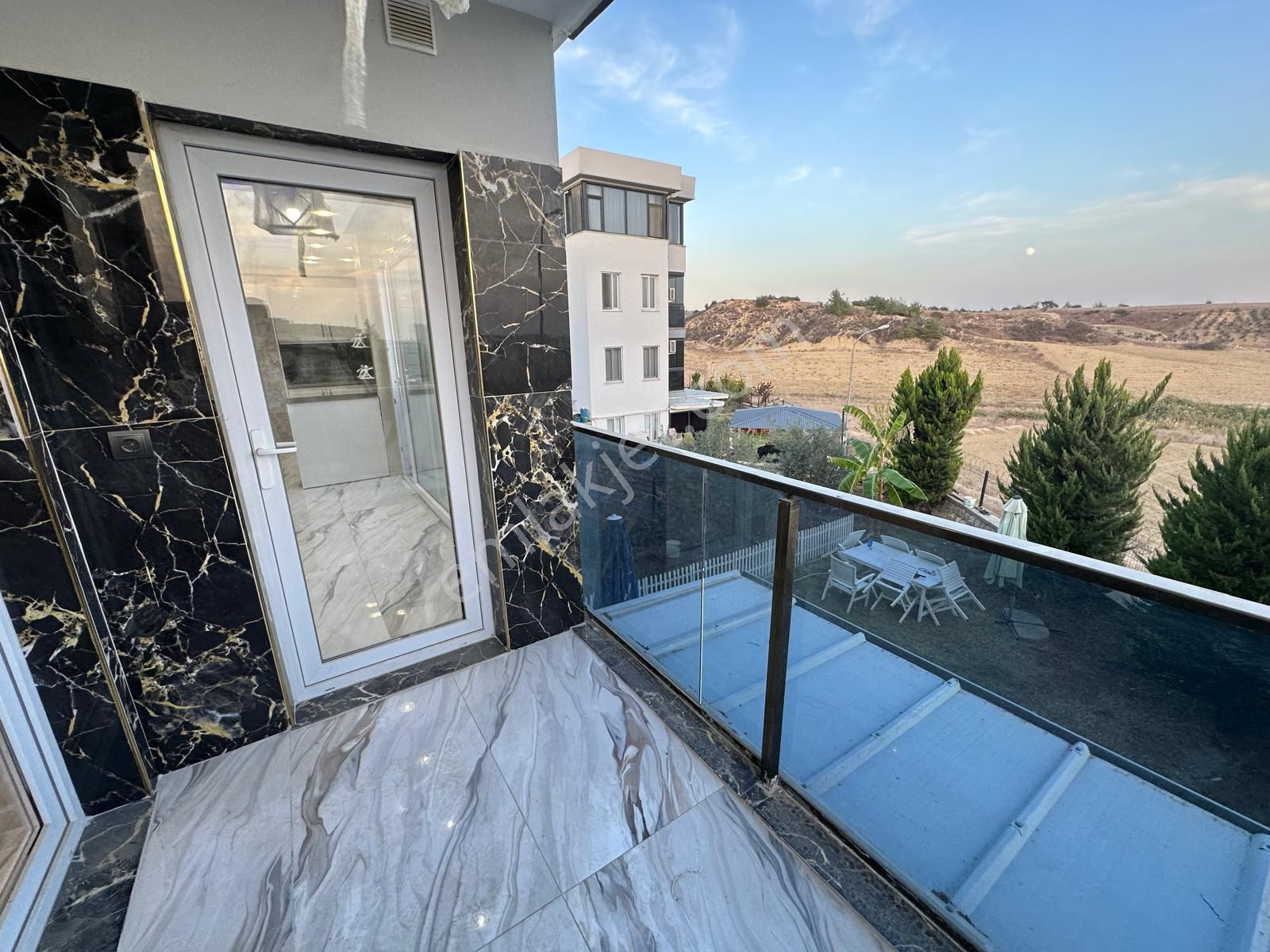 Kabasakal Mahallesi’nde Havuz Cepheli Sıfır 2+1 Fırsat Daire - Görsel 22