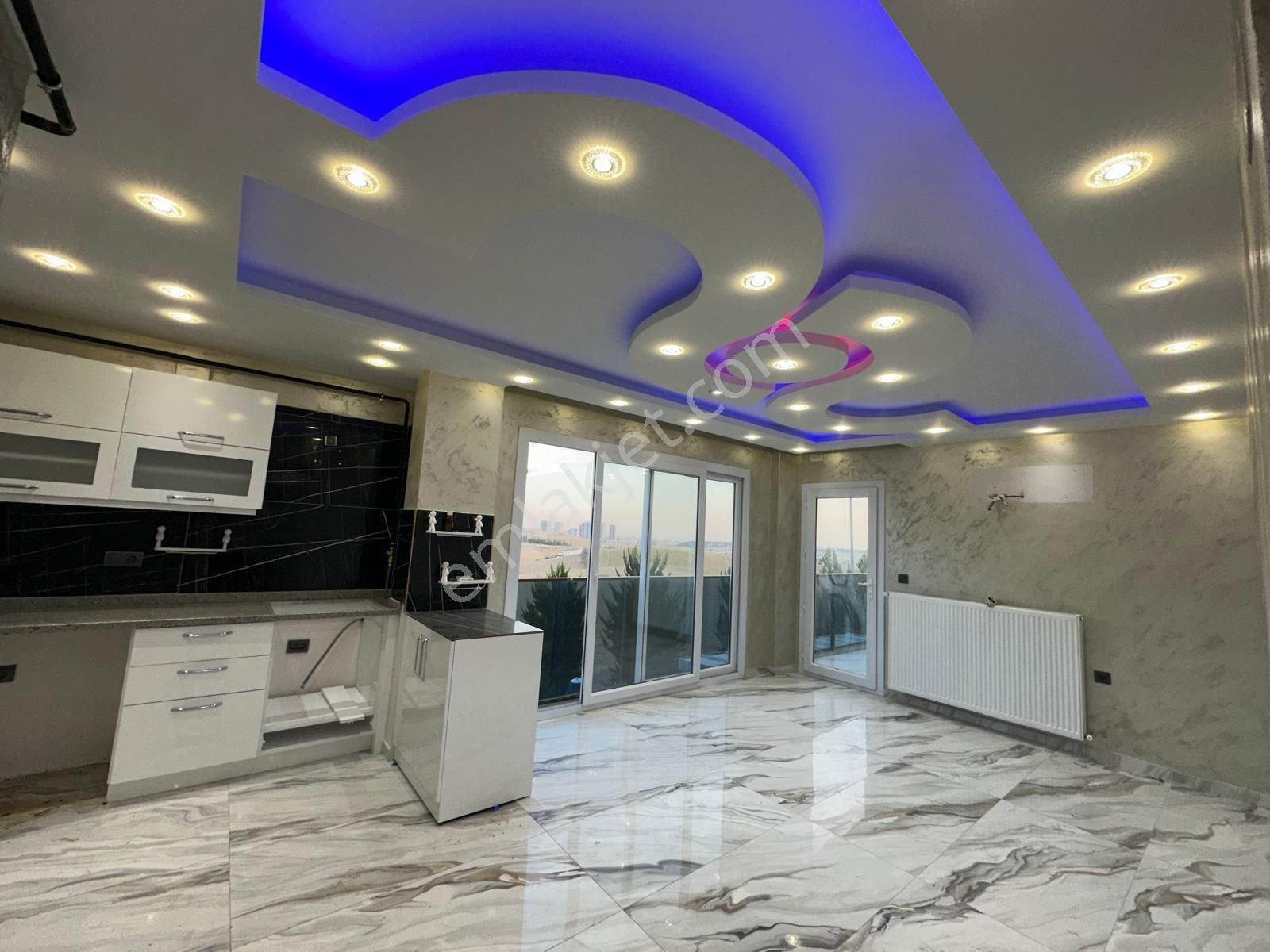 Kabasakal Mahallesi’nde Havuz Cepheli Sıfır 2+1 Fırsat Daire - Görsel 2