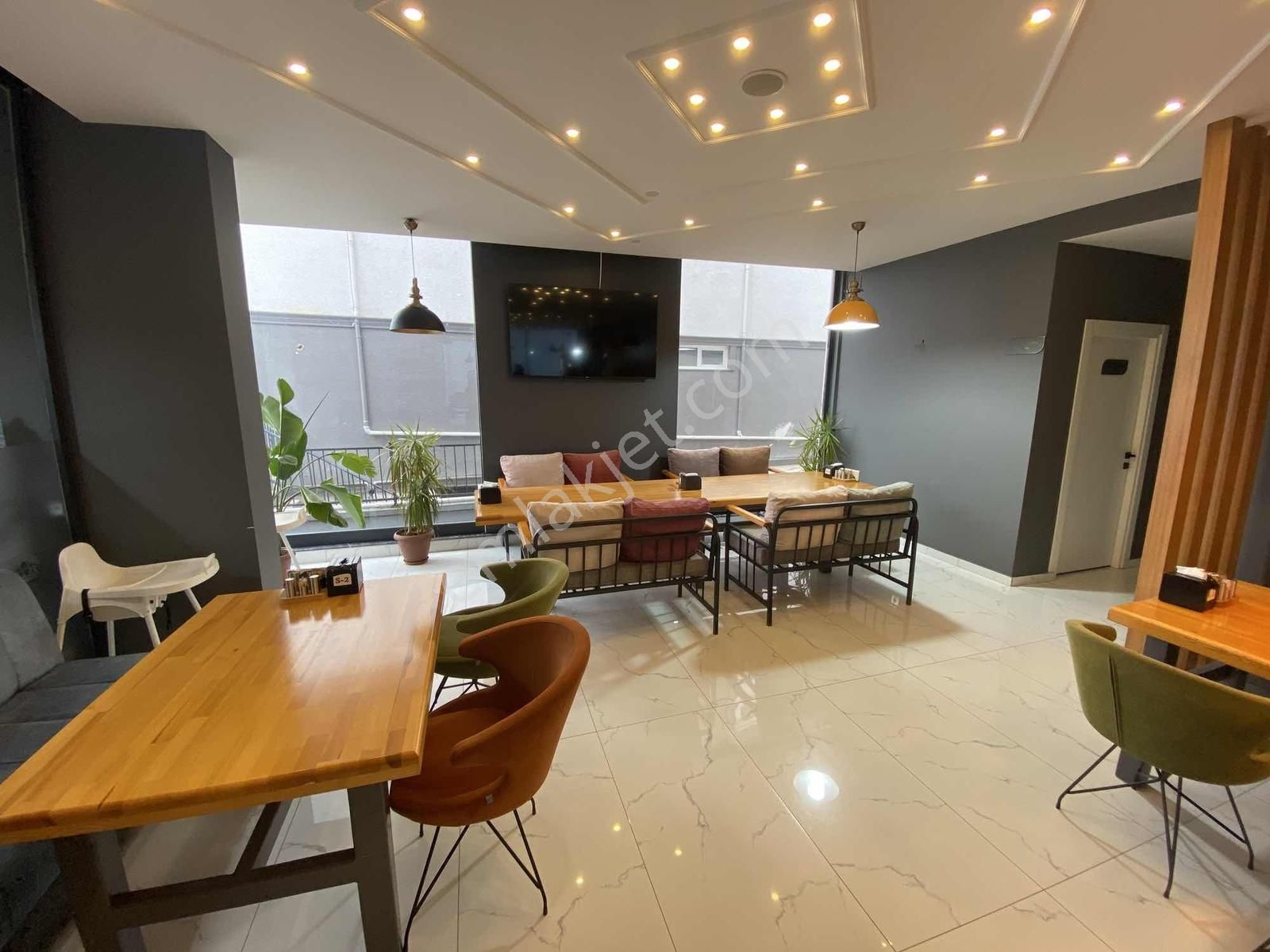 Realty World Şehir Hastanesi Karşısıdevren Kiralık Fırsat İşyeri - Görsel 3