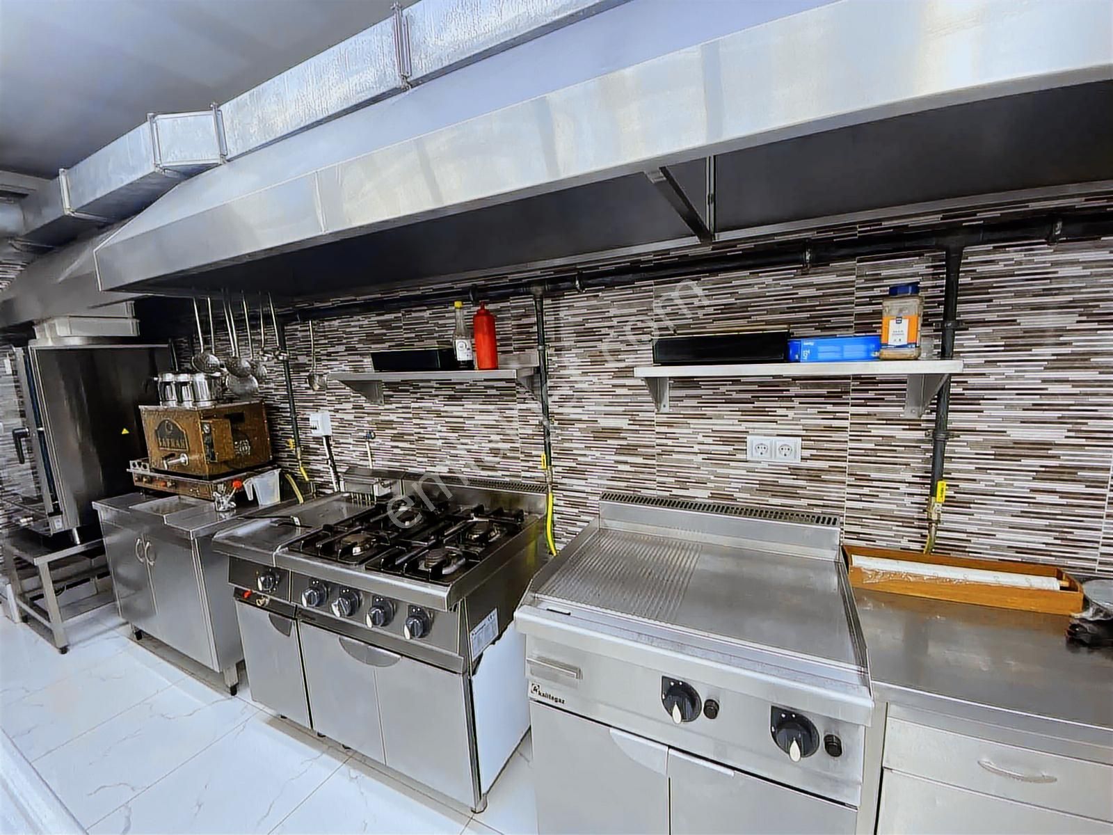 Realty World Şehir Hastanesi Karşısıdevren Kiralık Fırsat İşyeri - Görsel 24