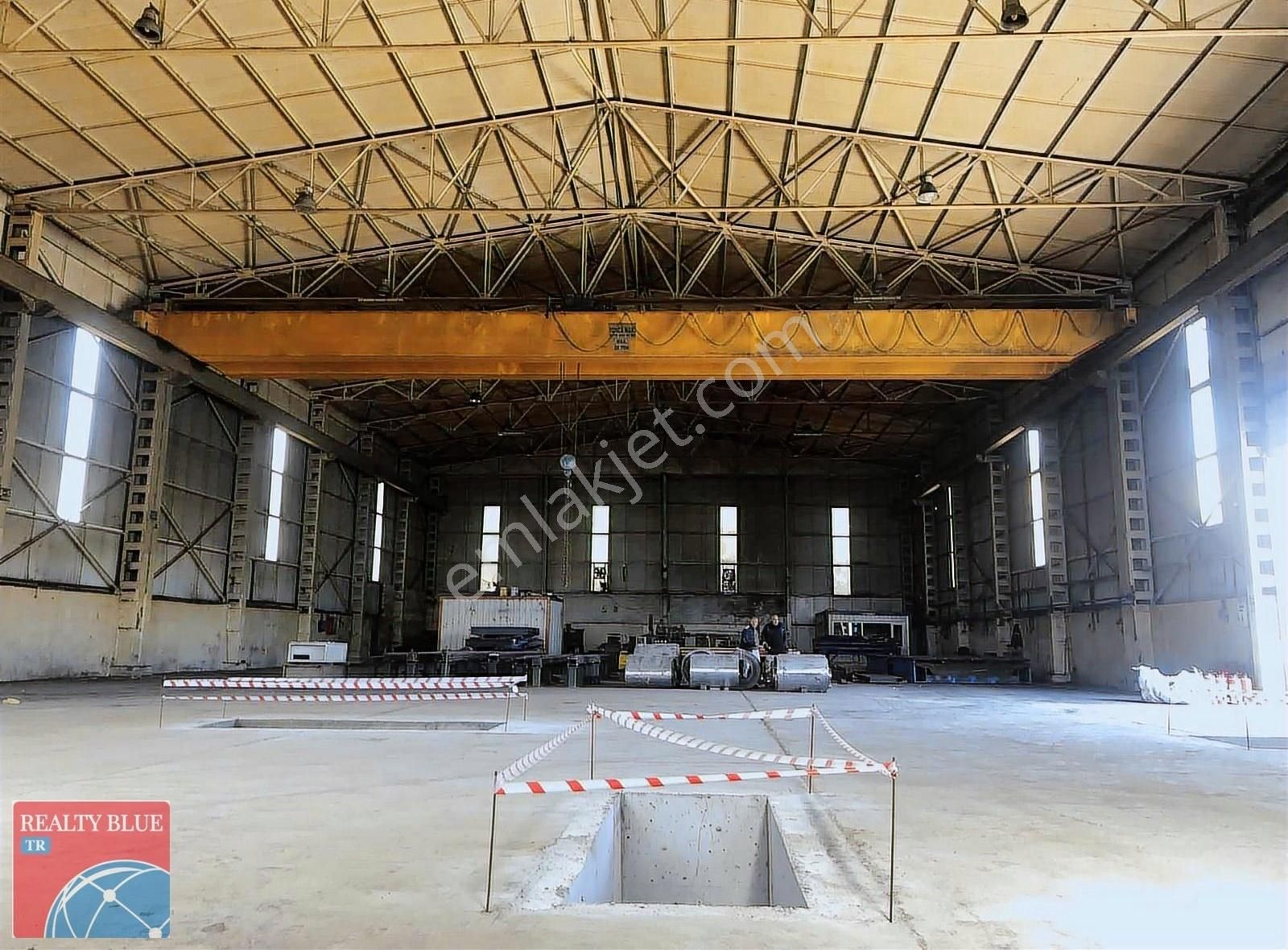 Gebze Balçık'da 1400m Vinçli Depo&antrepo