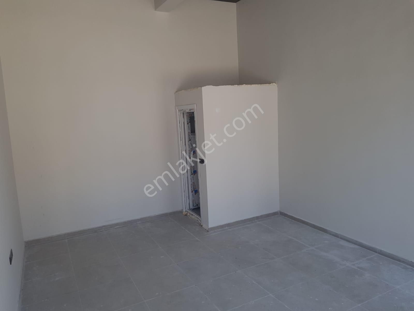 Millet Mahallesinde Kıralık Fırsat Dükkan - Görsel 10