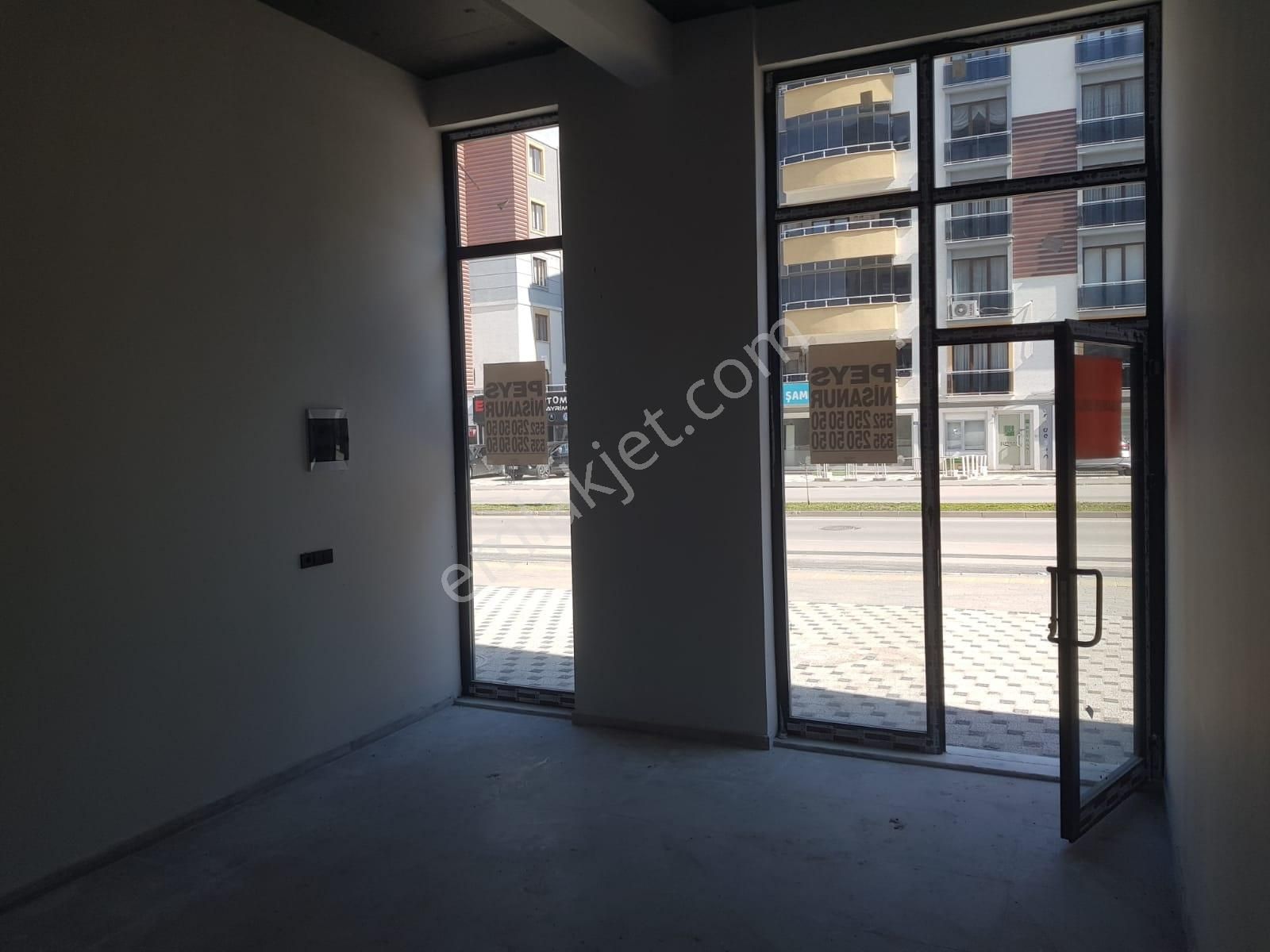 Millet Mahallesinde Kıralık Fırsat Dükkan - Görsel 4