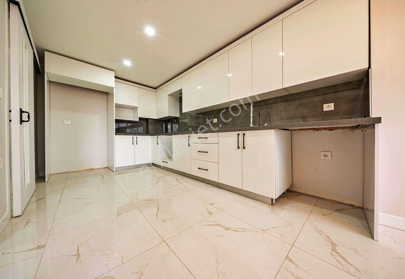 Weal World' Den Bahçelinizam Da, K.otoparklı, 6+2, 300 M2, Sıfır Dubleks ... - Görsel 7