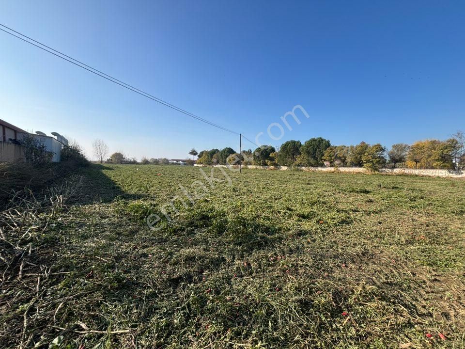 Tc Emlaktan Satılık Merkeze Yakın İmara Girmiş Tarla ! - Görsel 13