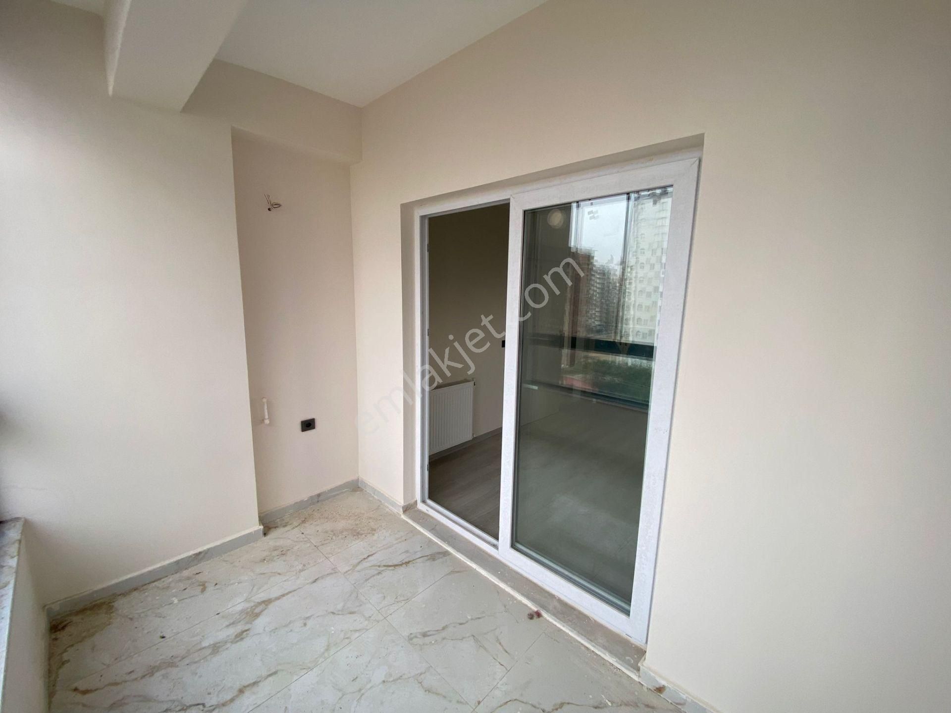 Karınca'dan Davultepe'de Havuzlu B.mutfaklı Üç Cepheli 2+1 - Görsel 14