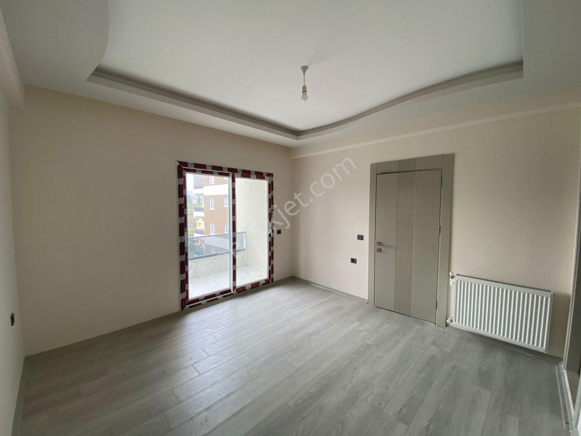 Karınca'dan Davultepe'de Havuzlu B.mutfaklı Üç Cepheli 2+1 - Görsel 8