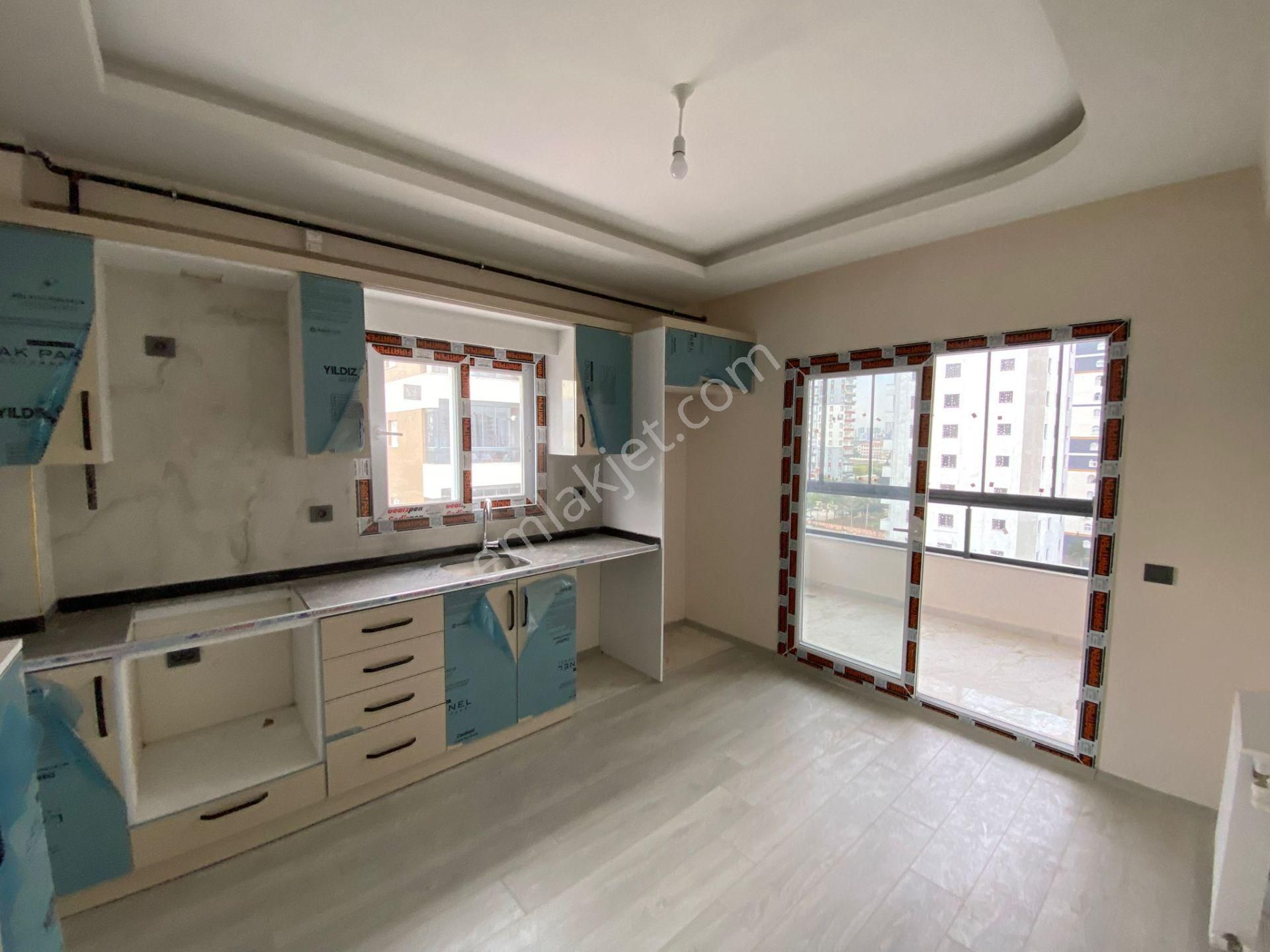 Karınca'dan Davultepe'de Havuzlu B.mutfaklı Üç Cepheli 2+1 - Görsel 2