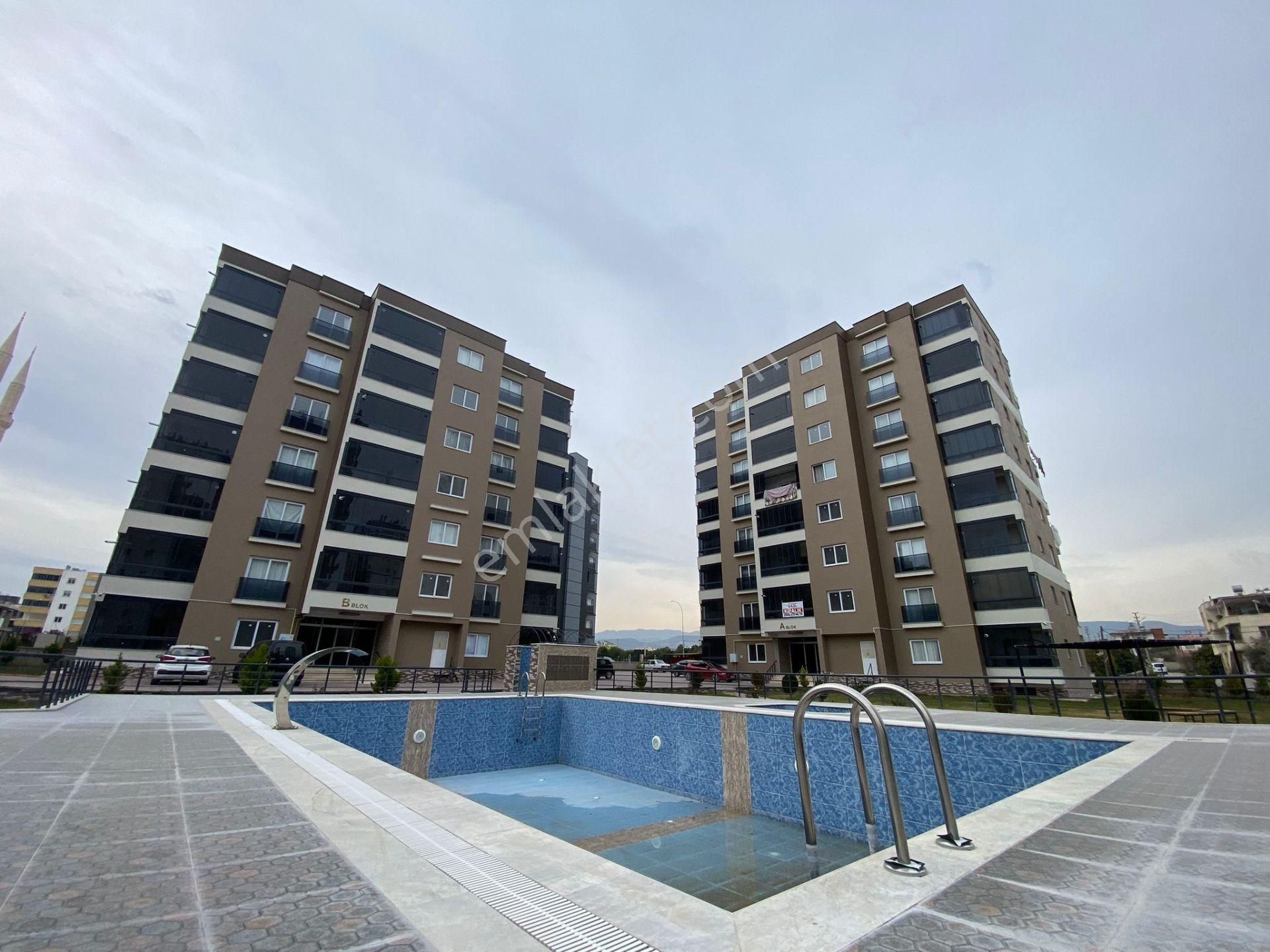 Karınca'dan Davultepe'de Havuzlu B.mutfaklı Üç Cepheli 2+1 - Görsel 24