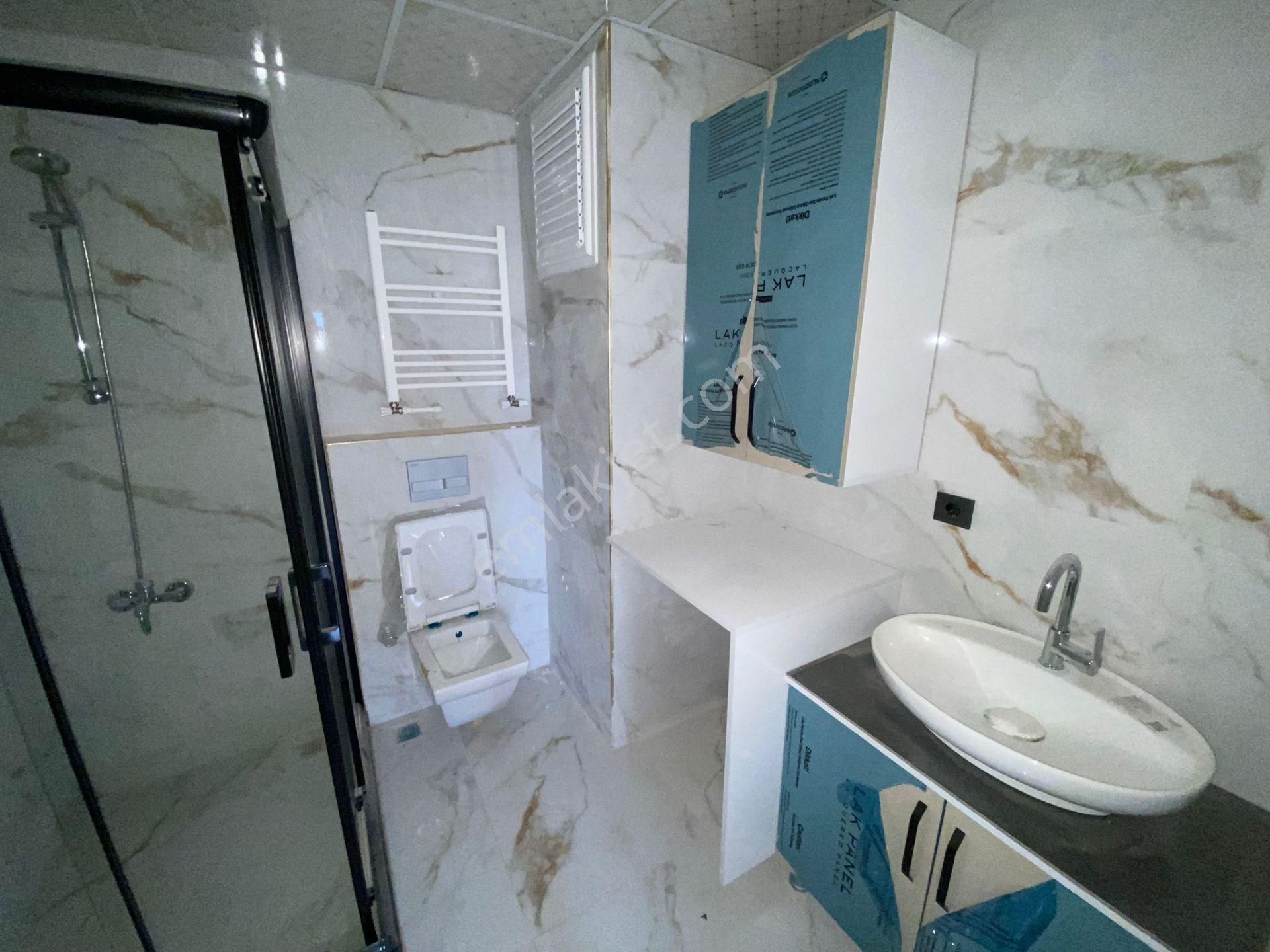 Karınca'dan Davultepe'de Havuzlu B.mutfaklı Üç Cepheli 2+1 - Görsel 18