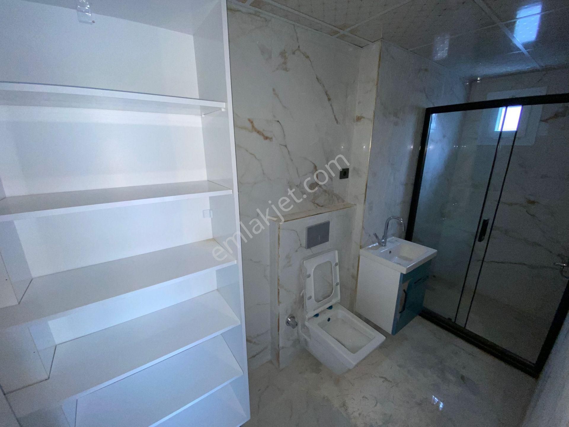 Karınca'dan Davultepe'de Havuzlu B.mutfaklı Üç Cepheli 2+1 - Görsel 17