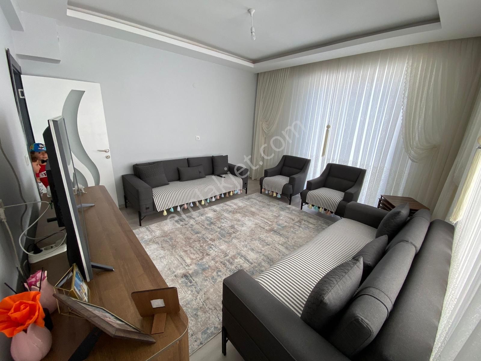 Mehmet Akif Kepez Dvlt Hastane Yakını Cadde Üzeri Özel Teraslı - Görsel 4