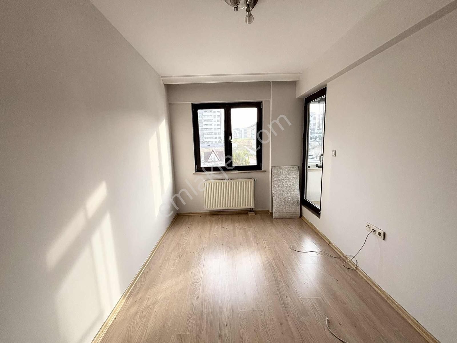Rw Land Den 23 Nisan Merkezinde Özel Teras Alanlı 4+1 Daire - Görsel 24