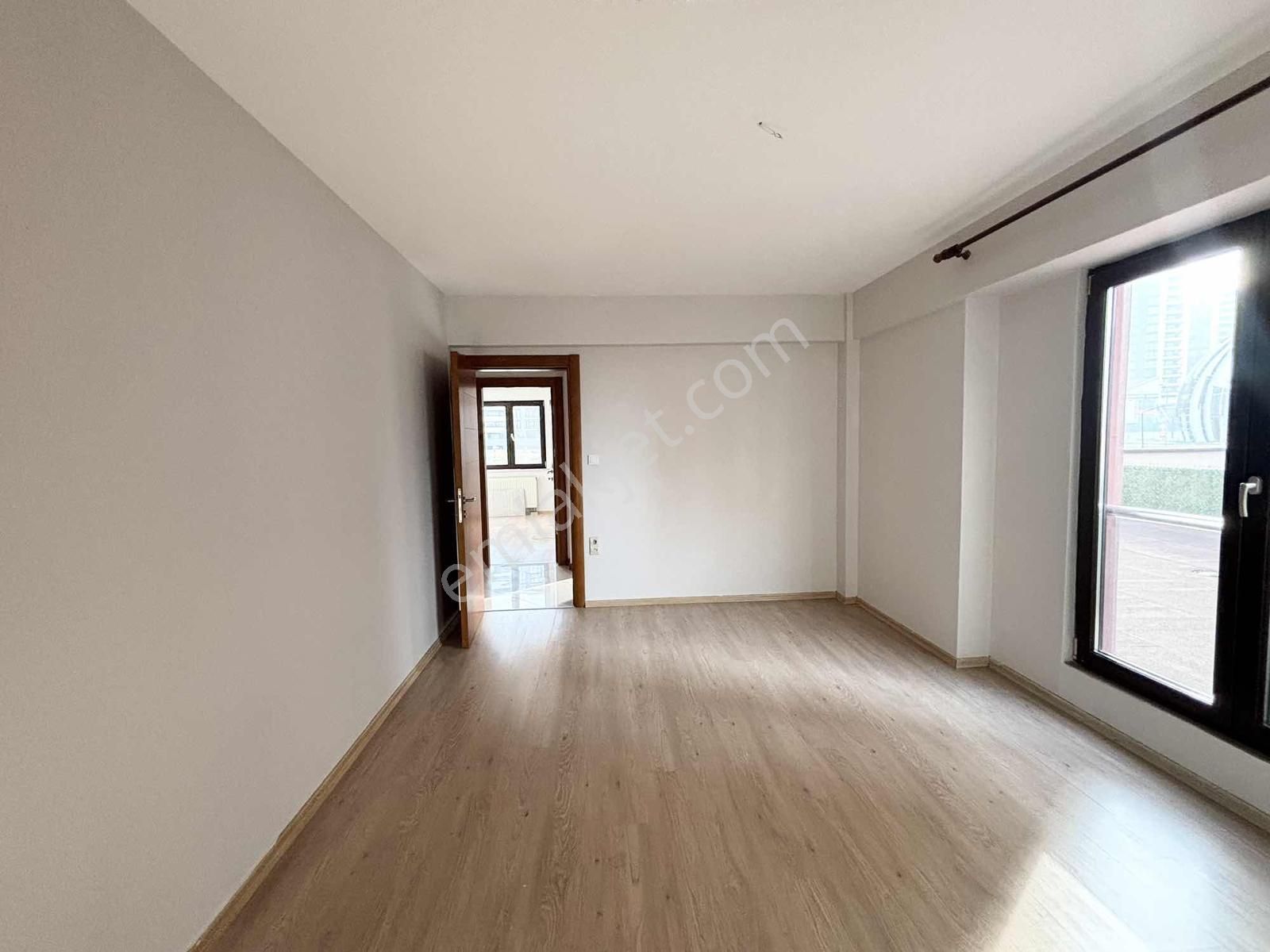 Rw Land Den 23 Nisan Merkezinde Özel Teras Alanlı 4+1 Daire - Görsel 25