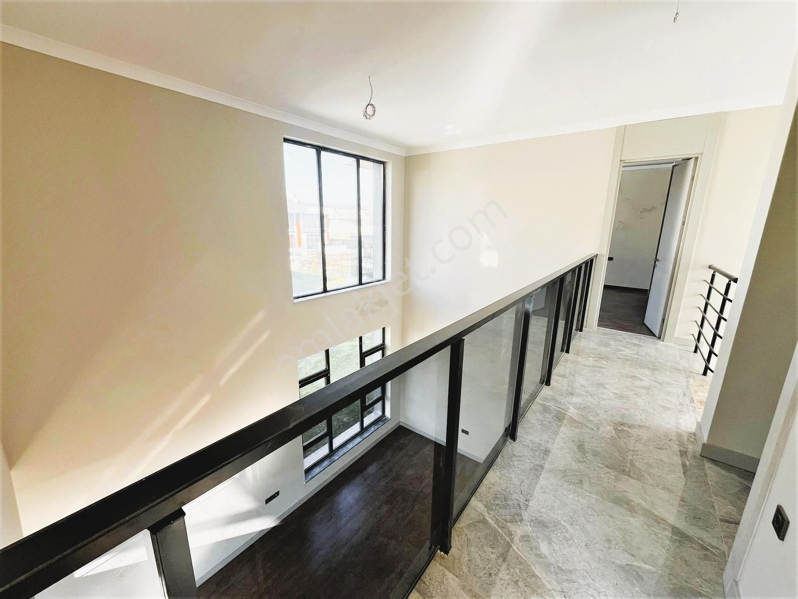 Bağlıca'da 4 Araçlık Kapalı Otoparklı 6+1 Satılık 3 Katlı Villa - Görsel 23