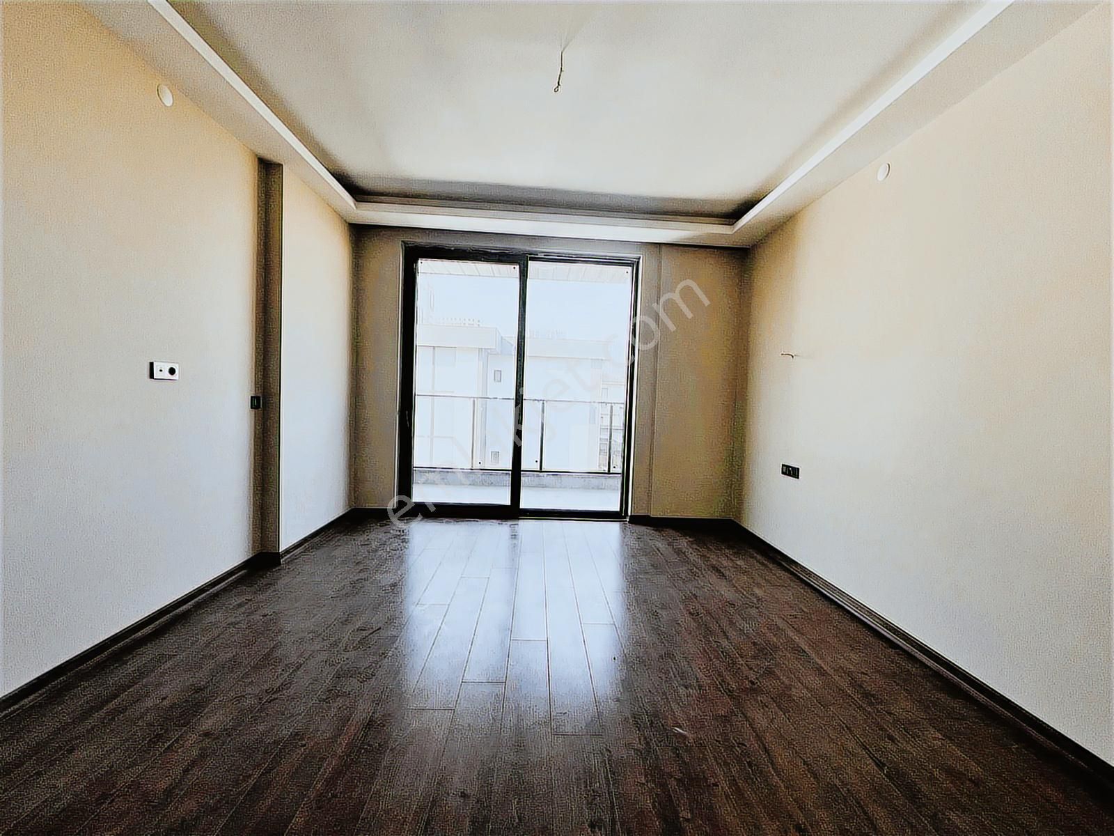 Bağlıca'da 4 Araçlık Kapalı Otoparklı 6+1 Satılık 3 Katlı Villa - Görsel 19