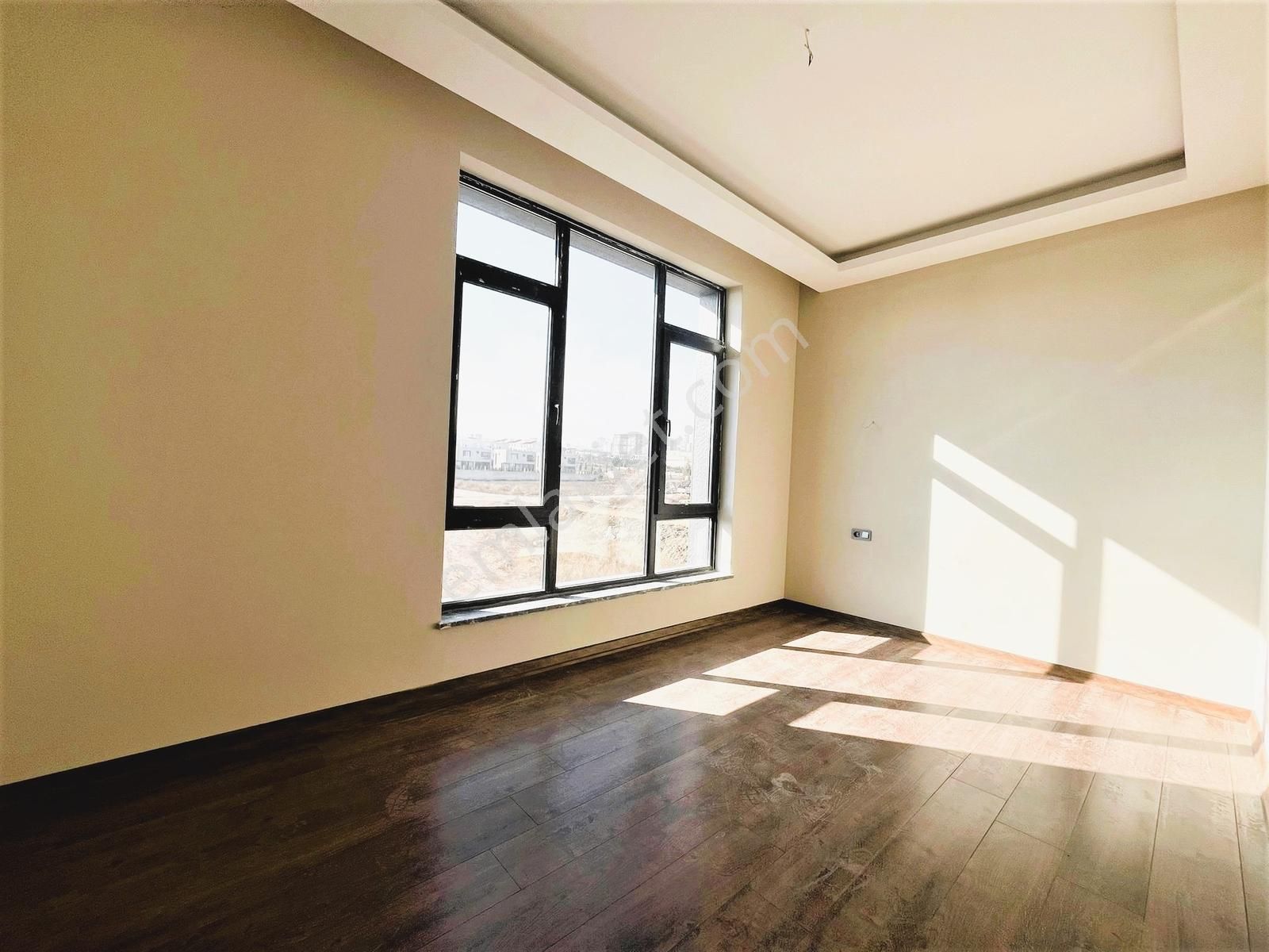 Bağlıca'da 4 Araçlık Kapalı Otoparklı 6+1 Satılık 3 Katlı Villa - Görsel 9