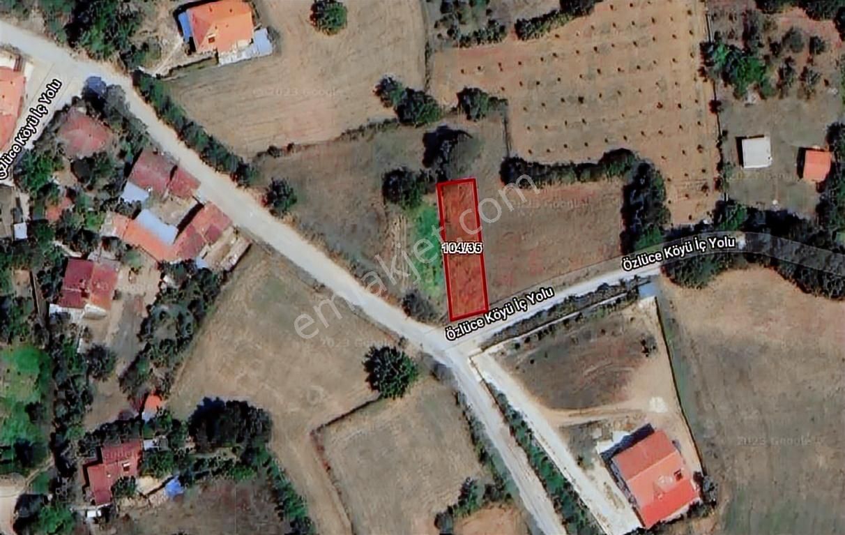 Ulucan'dan İnegöl Özlüce'de Satılık Arsa