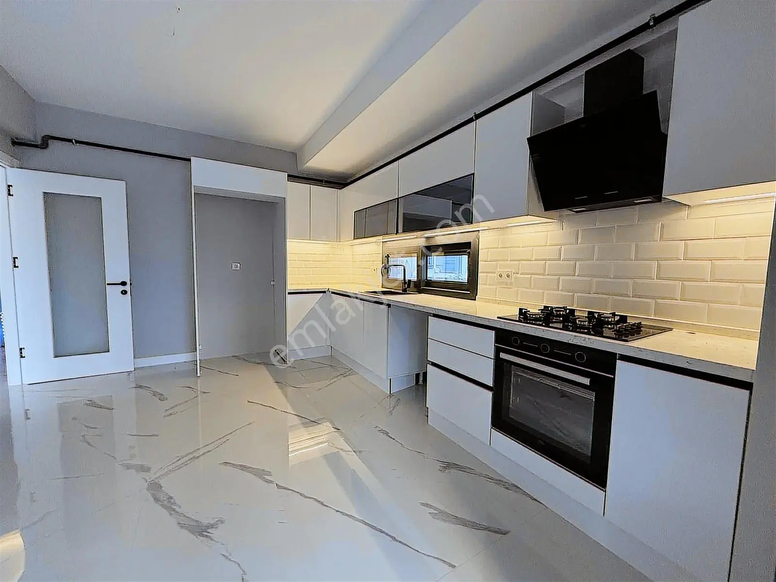 Uygan'dan Muratbey Mah. 3+1 140m² Torbalı'nın En Prestijli Stesi - Görsel 3