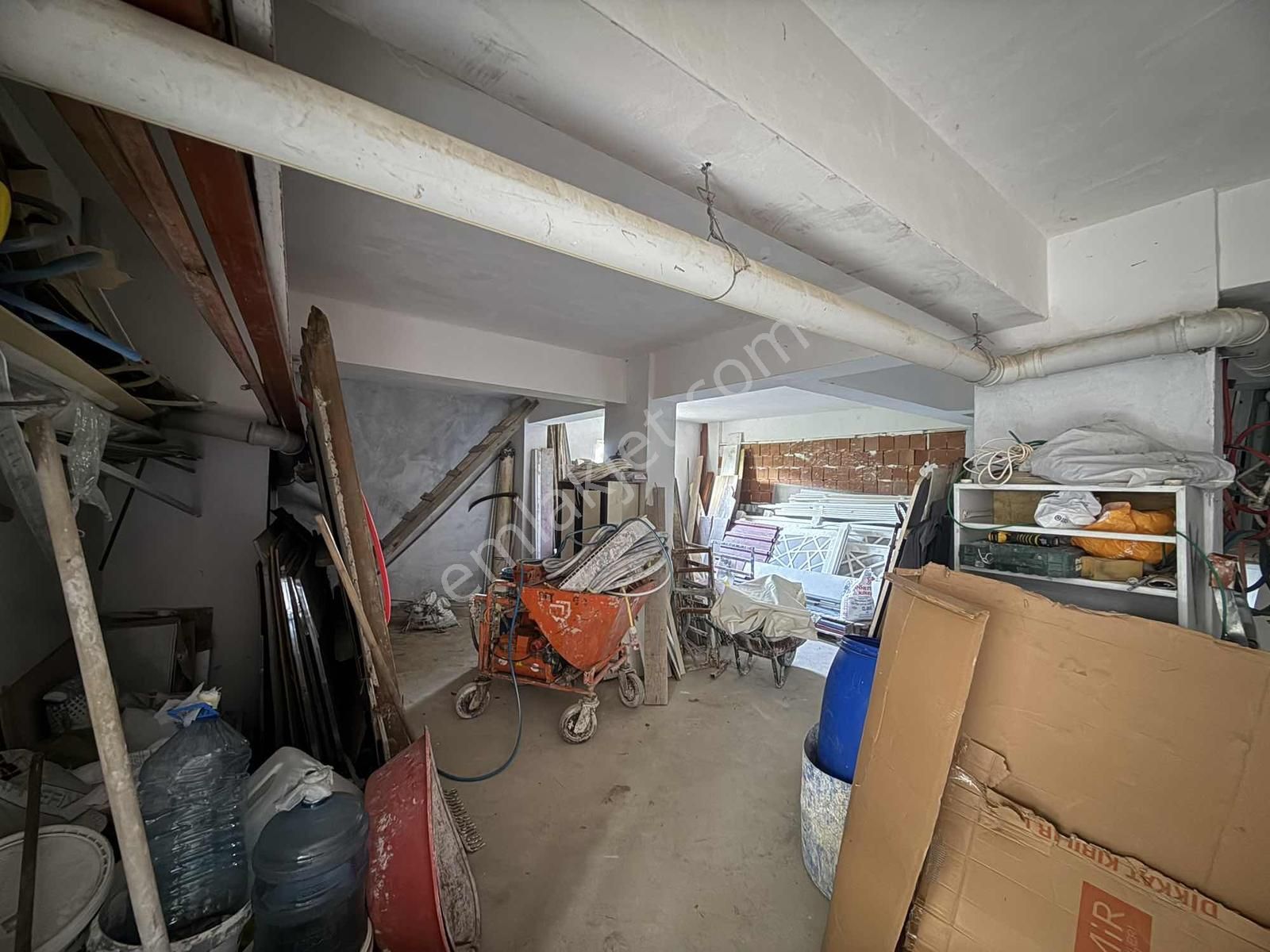 Damla Emlak'tan Çobanlı Tramvay Altında 50m2 Depo İşyeri - Görsel 2