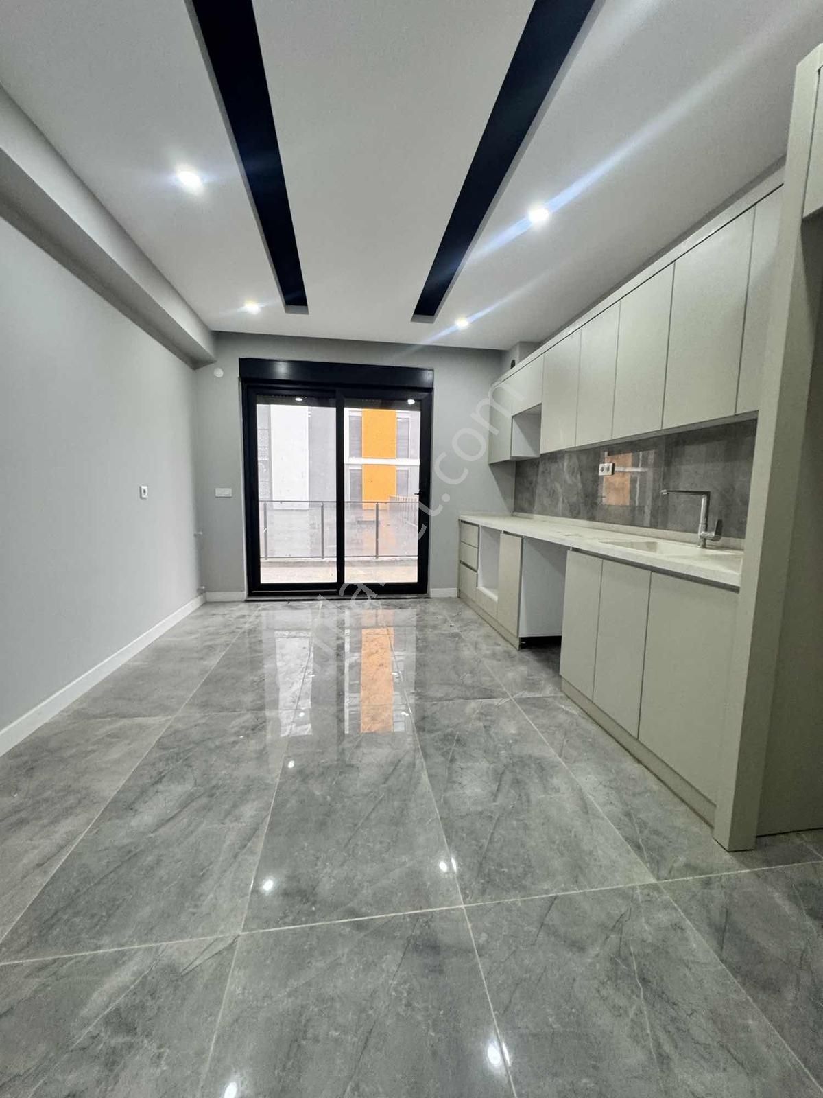Fevzi Çakmak Site İçerisinde Satılık 3+1 Daiere