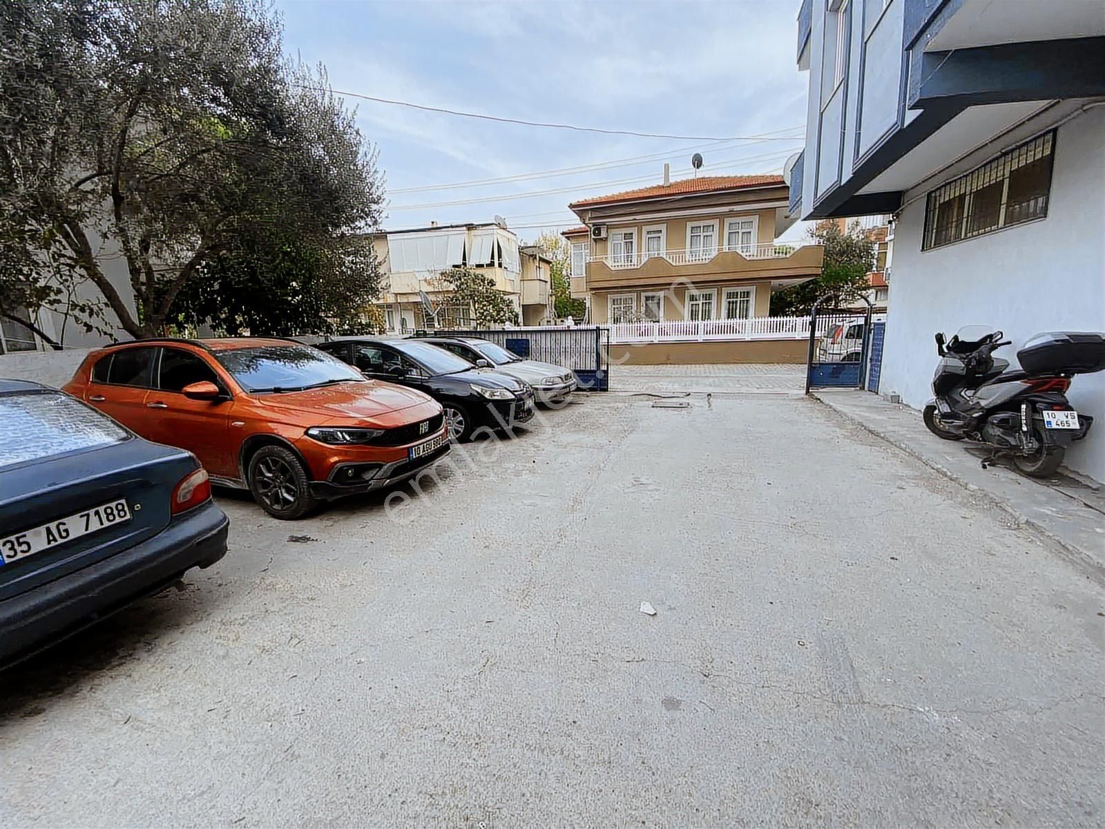 Dağlı !gayrimenkul'den 3+1 Merkezi Konumda 140m2 Fırsat Daire - Görsel 4