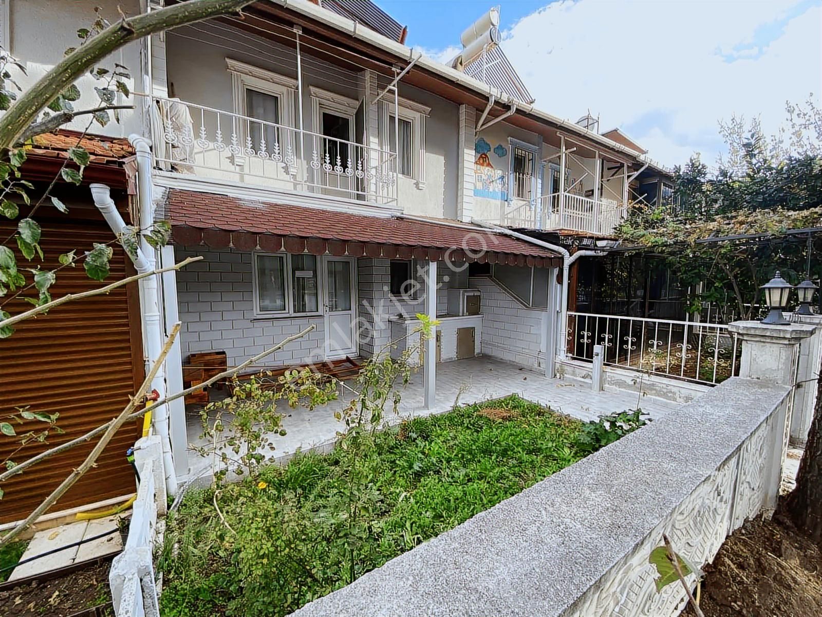 Dağlı !gayrimenkul'den Denize Yakın 3+1 Bakımlı Masrafsız Villa - Görsel 2