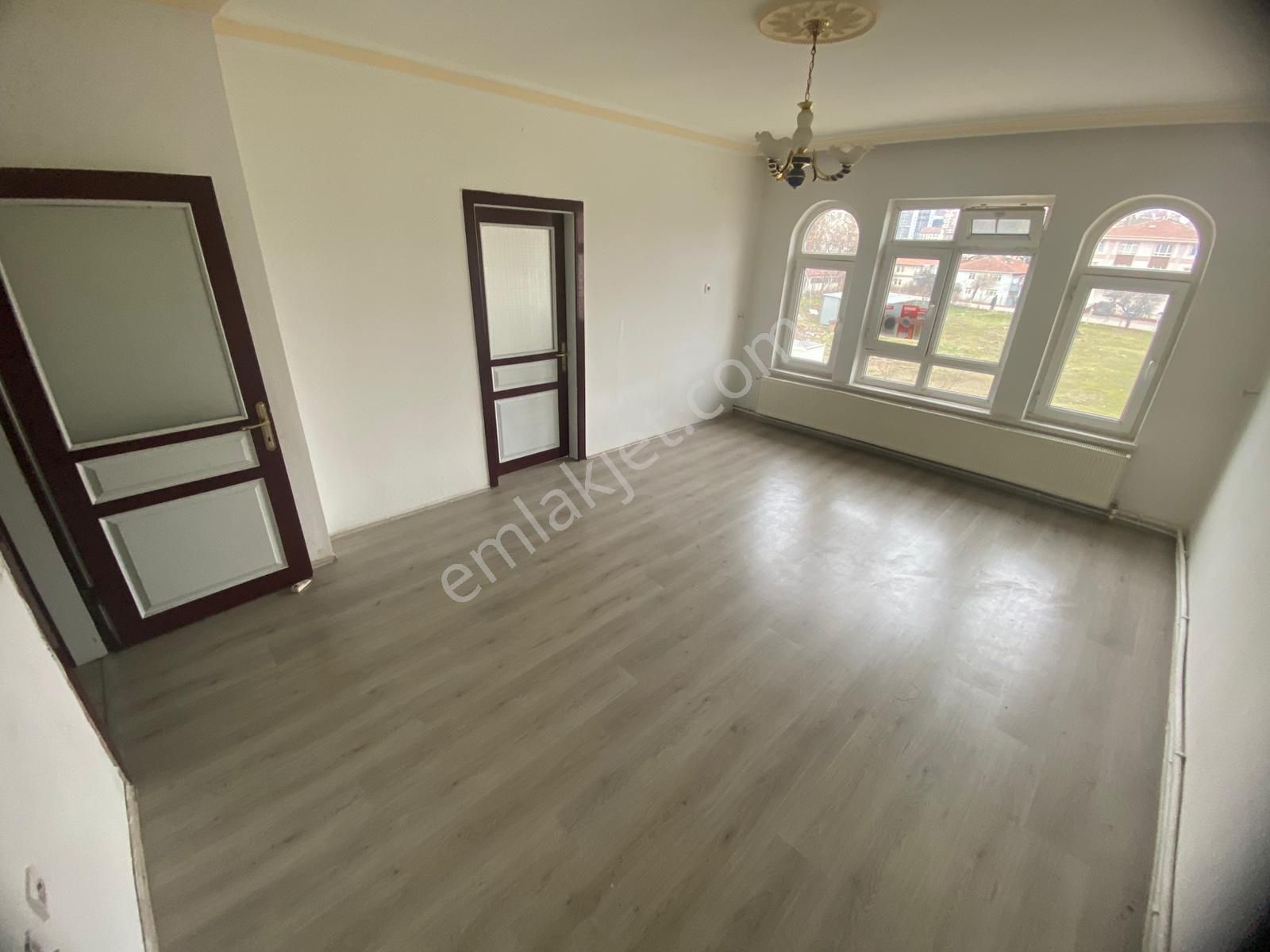 Etlik Şehir Hastanesi Yakını İskanlı Katta Fırsat Daire !! - Görsel 3