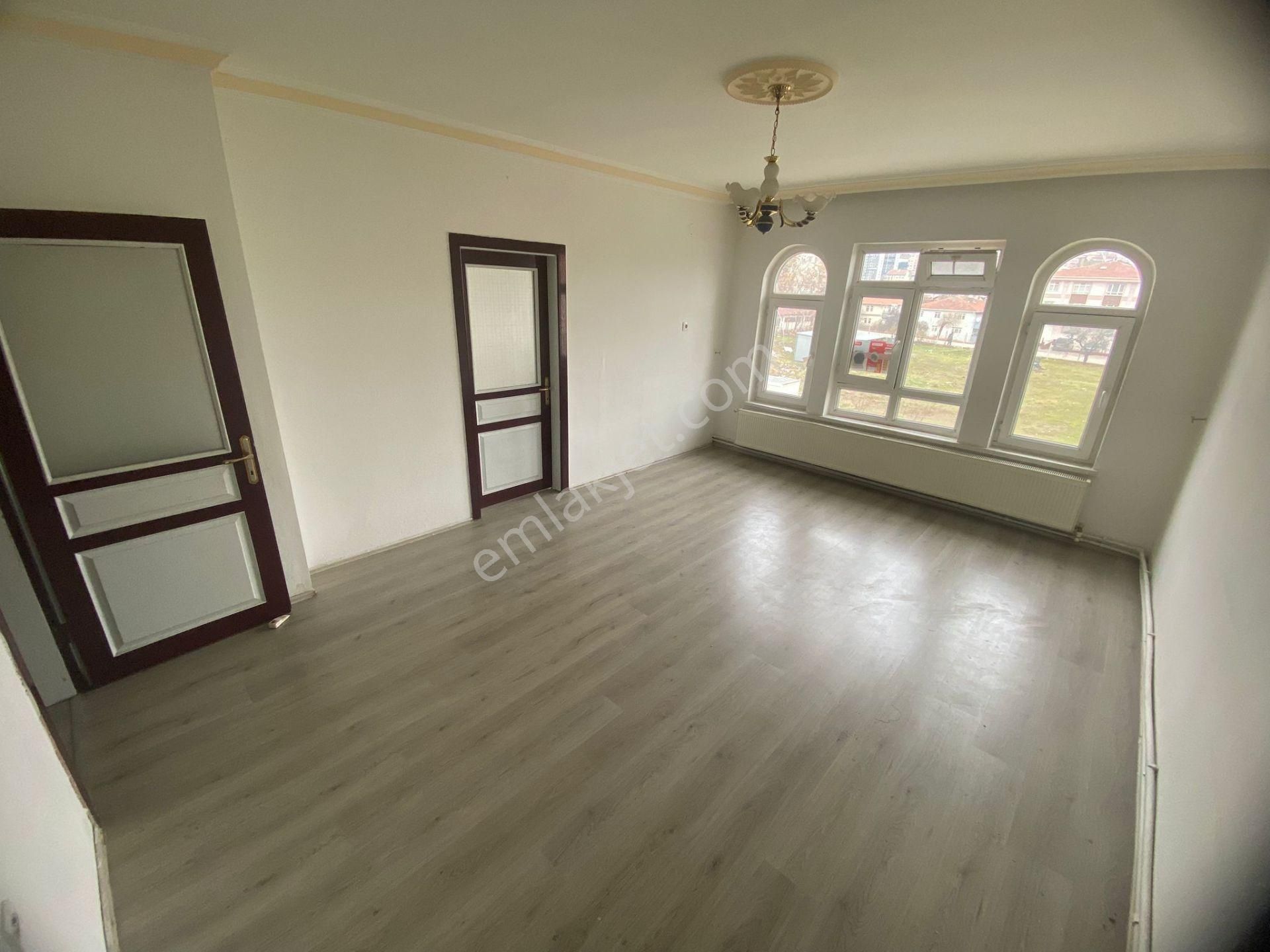 Etlik Şehir Hastanesi Yakını İskanlı Katta Fırsat Daire !! - Görsel 5