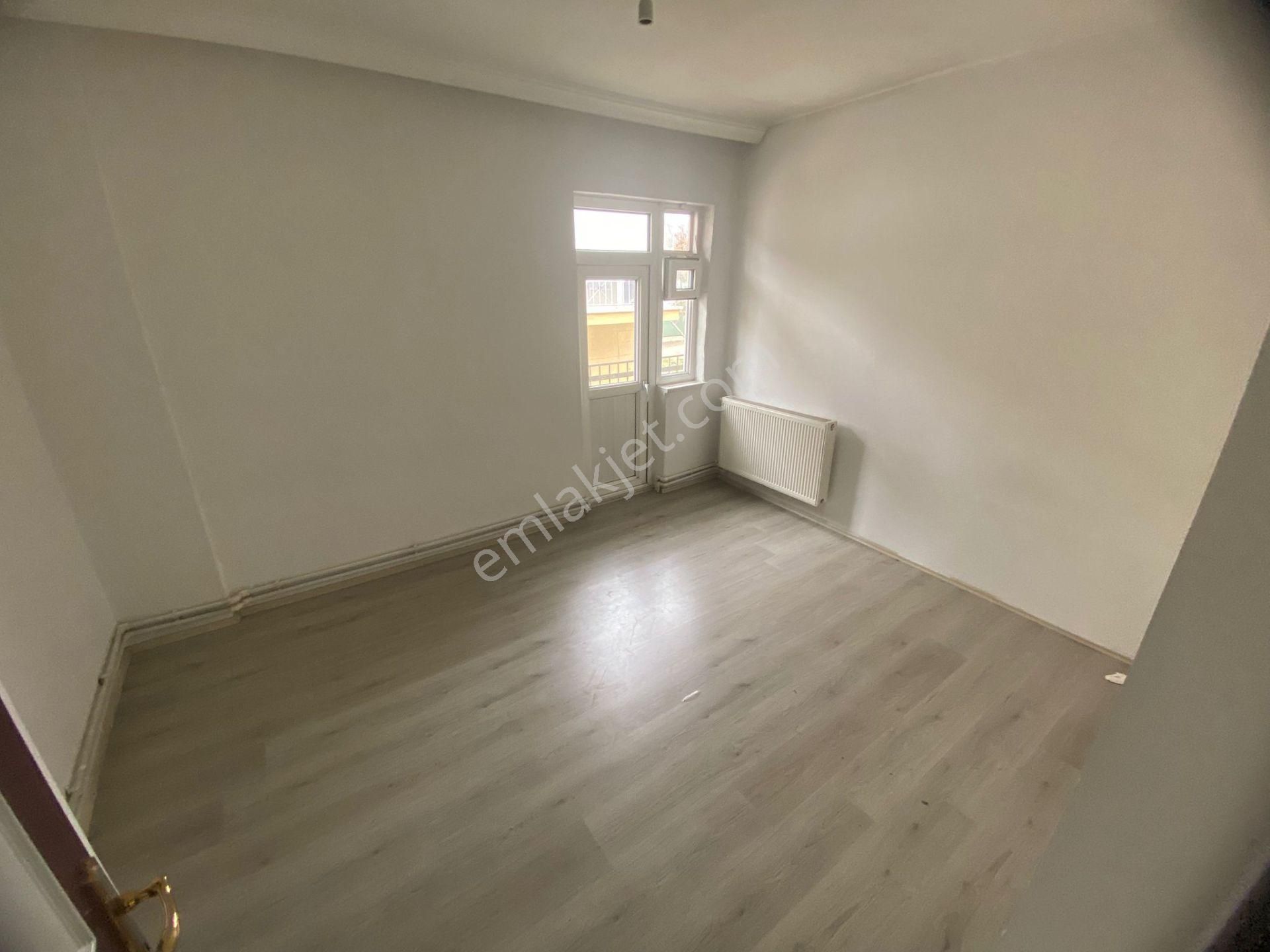 Etlik Şehir Hastanesi Yakını İskanlı Katta Fırsat Daire !!